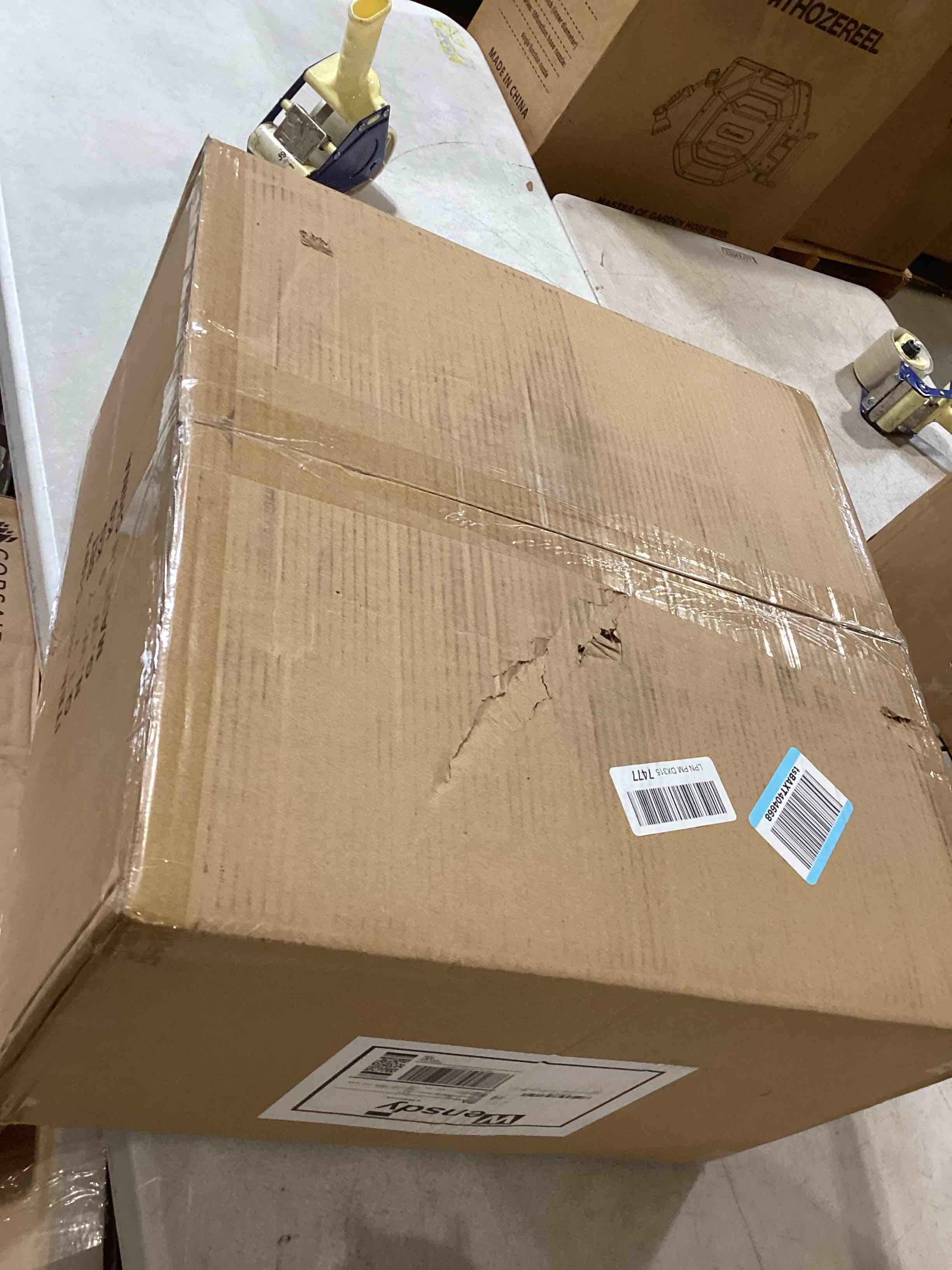 https://s3.amazonaws.com/lotting-images-prod/bidfta/BRN1601336_1750689904174.jpeg