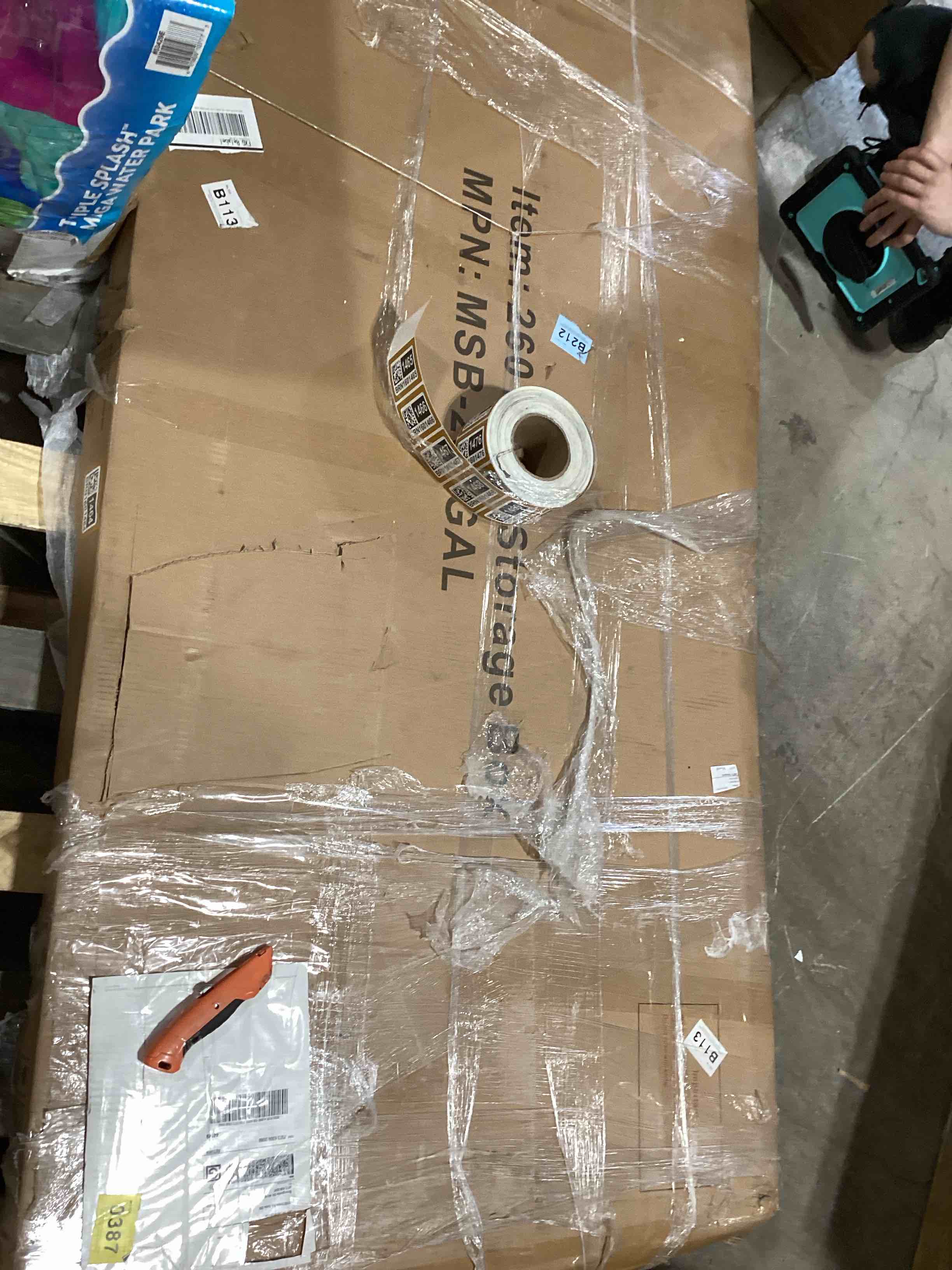 https://s3.amazonaws.com/lotting-images-prod/bidfta/BRN1601464_1750862653148.jpeg