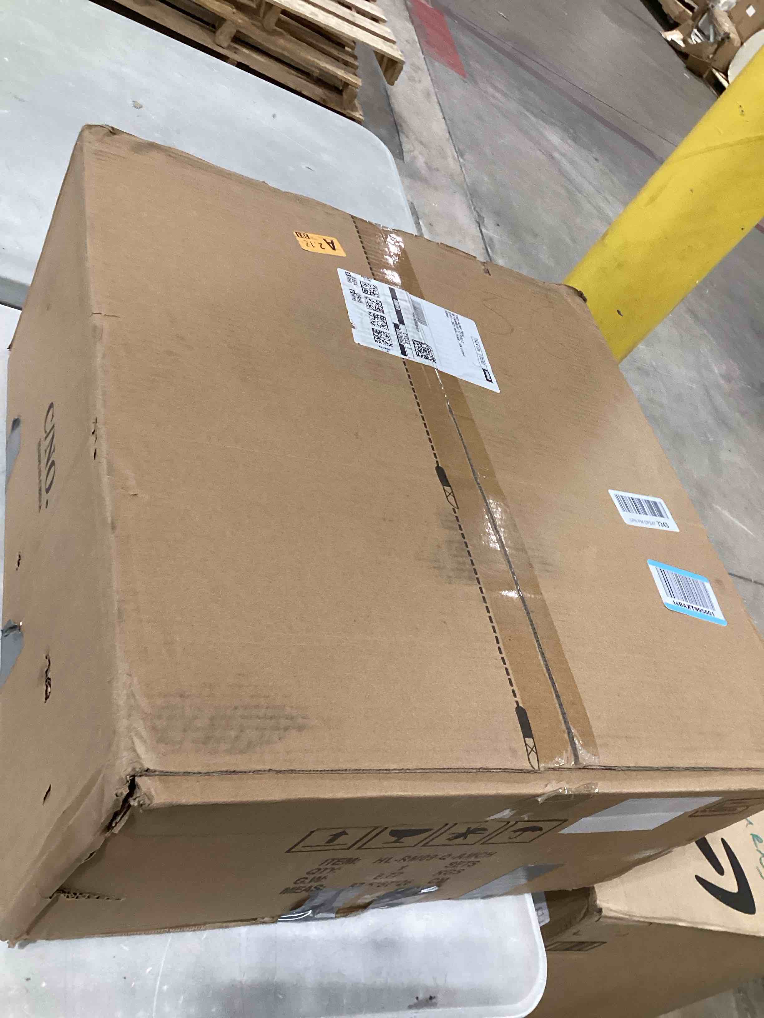 https://s3.amazonaws.com/lotting-images-prod/bidfta/BRN1603920_1742391556704.jpeg