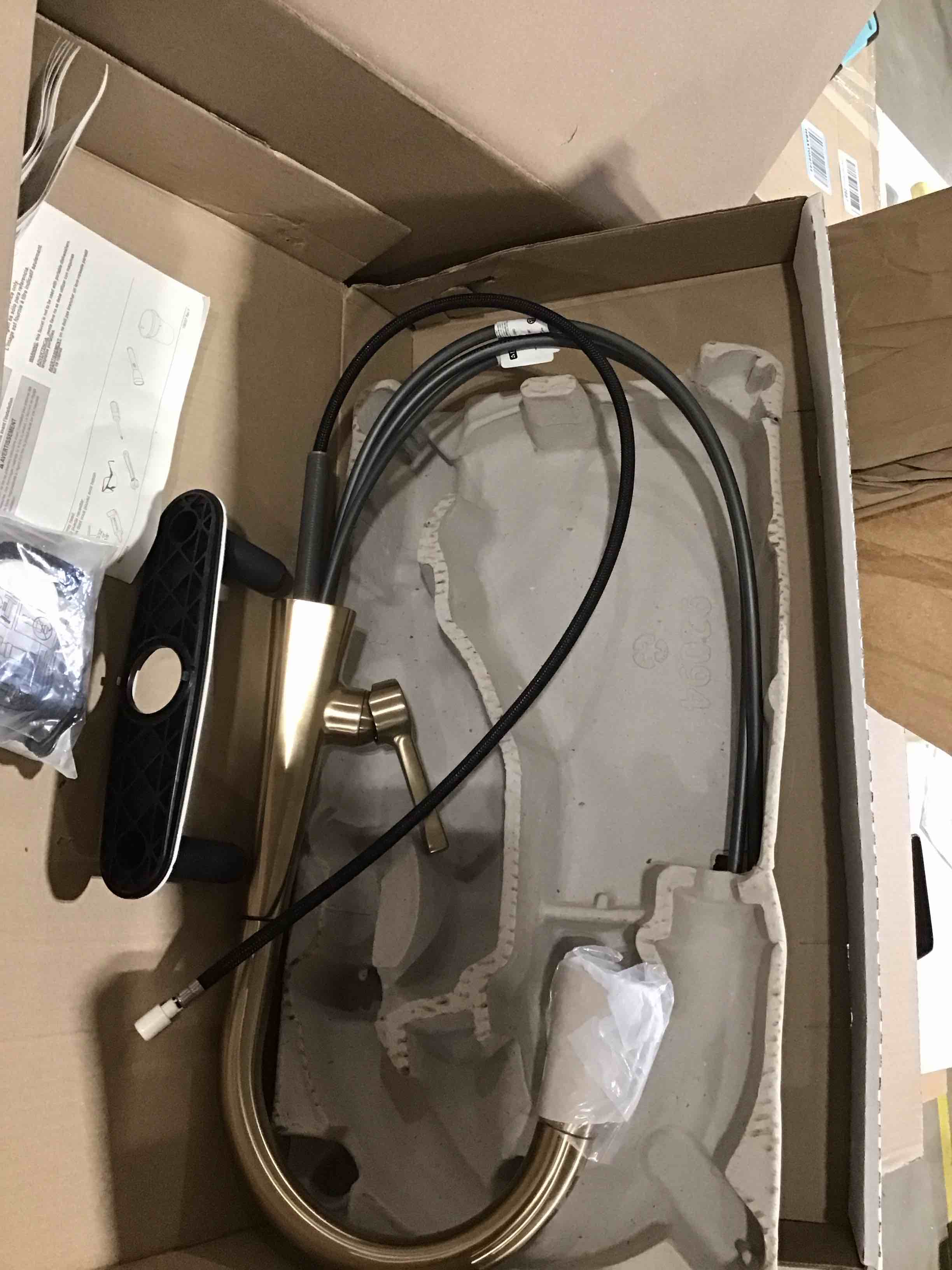https://s3.amazonaws.com/lotting-images-prod/bidfta/BRN1609494_1739820978693.jpeg