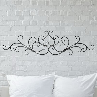 Elegant Scroll Wall Décor