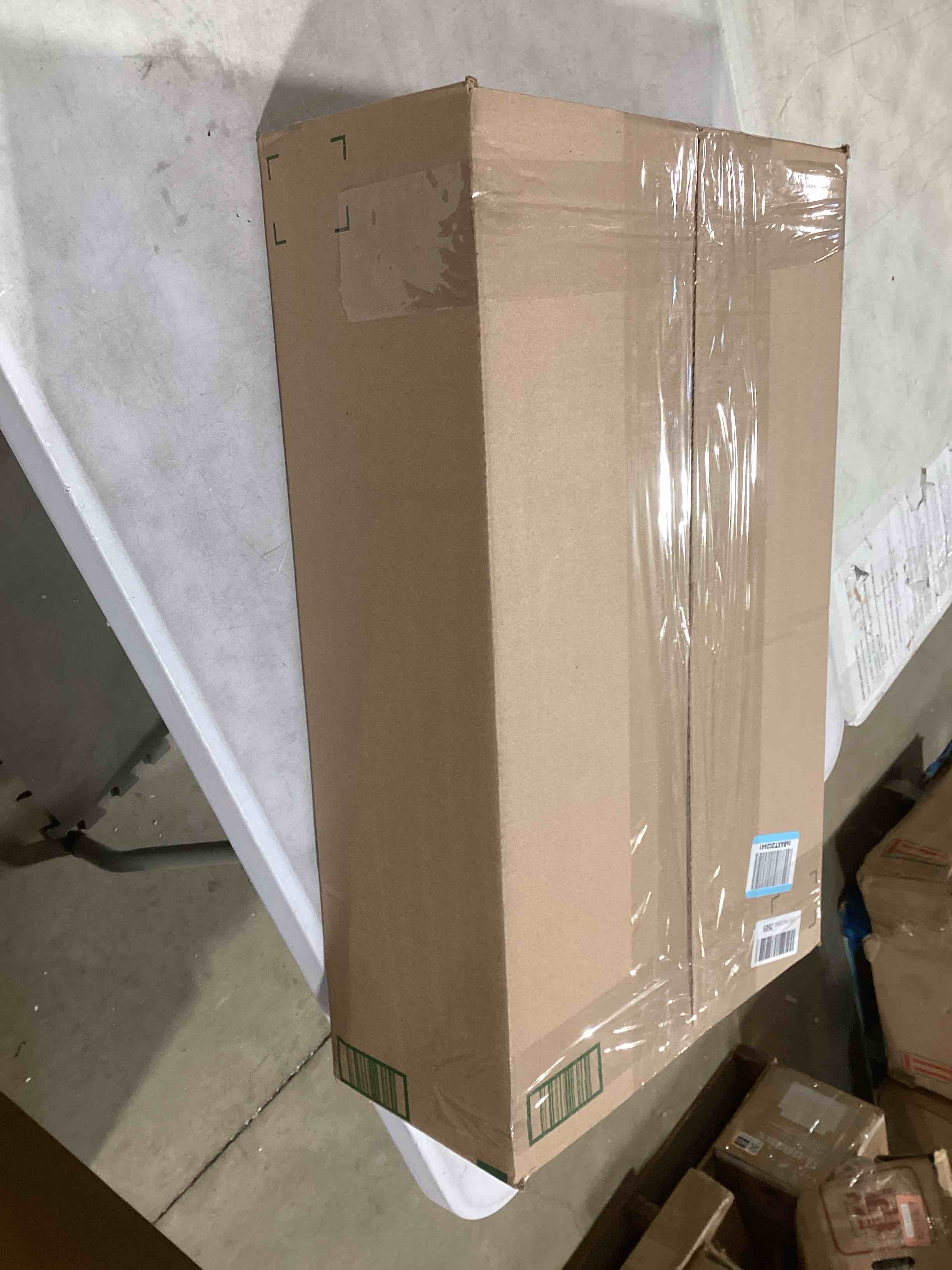 https://s3.amazonaws.com/lotting-images-prod/bidfta/BRN1610690_1741352887940.jpeg