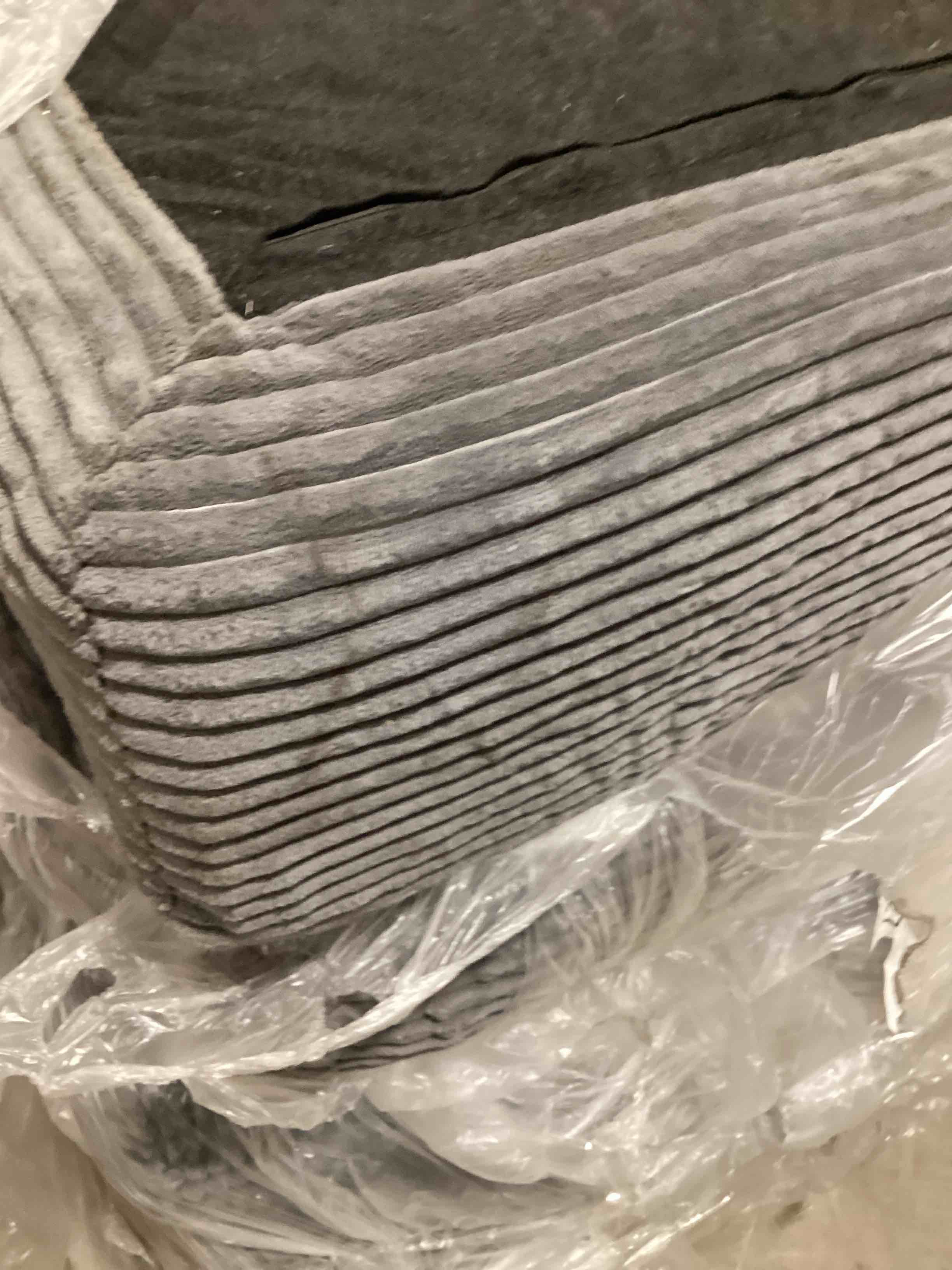 2 - Piece Upholstered Sectional