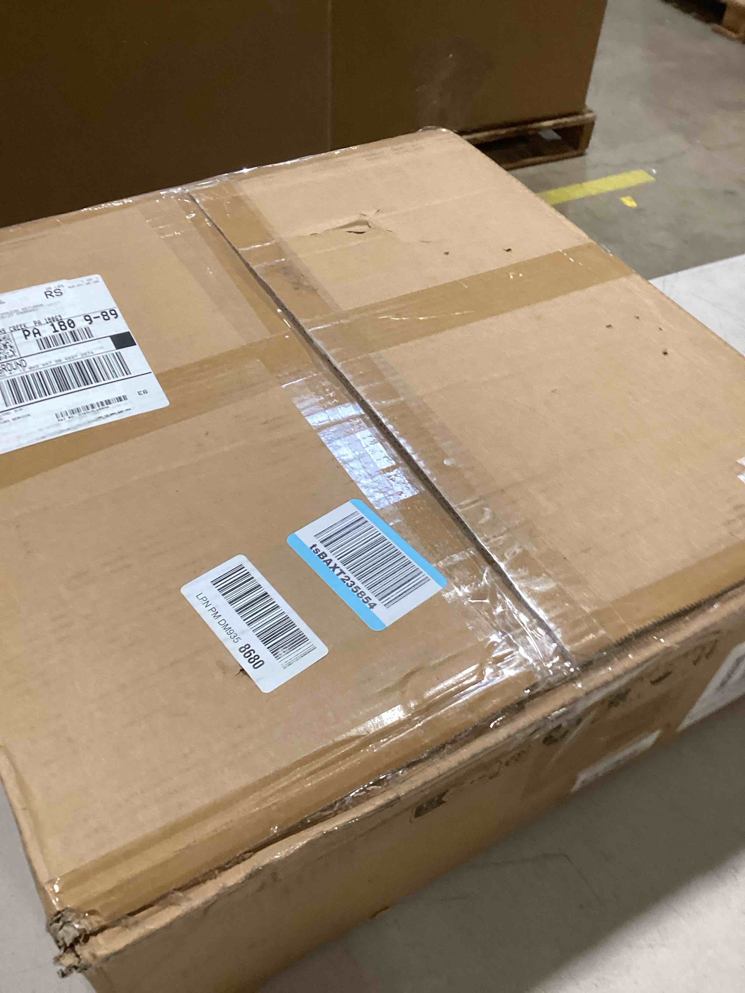 https://s3.amazonaws.com/lotting-images-prod/bidfta/BRN1615886_1735240972566.jpeg