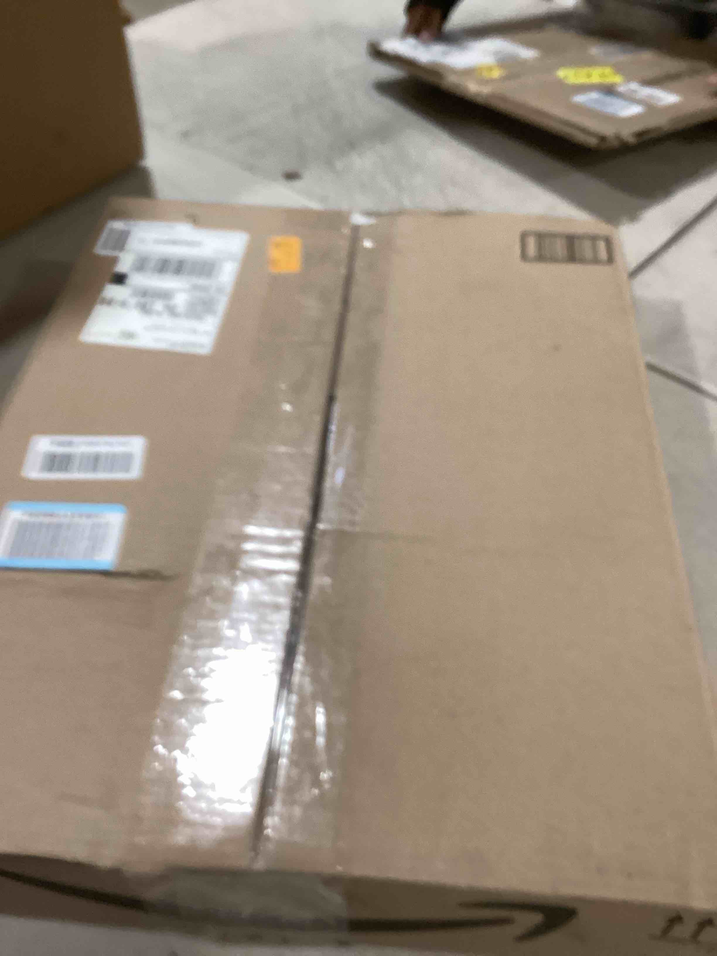 https://s3.amazonaws.com/lotting-images-prod/bidfta/BRN1615890_1735242450564.jpeg