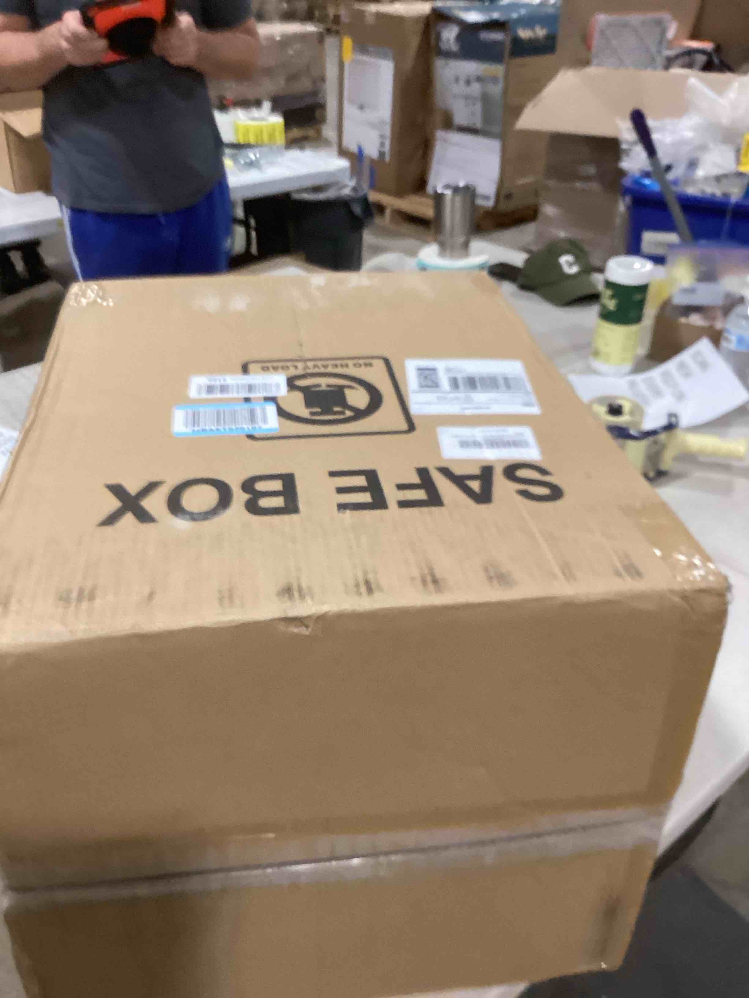 https://s3.amazonaws.com/lotting-images-prod/bidfta/BRN1616323_1735912022098.jpeg