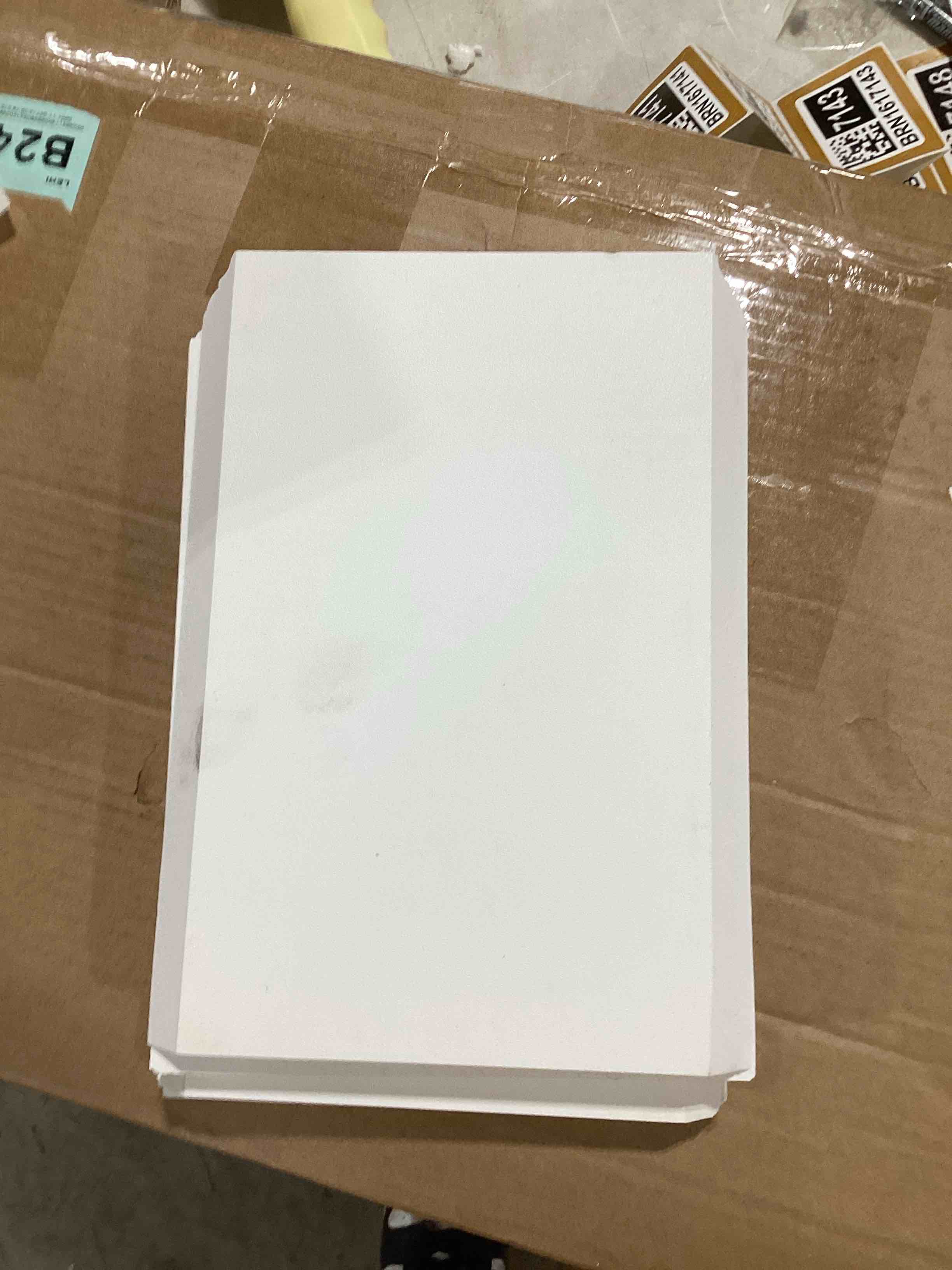 https://s3.amazonaws.com/lotting-images-prod/bidfta/BRN1617128_1738255946925.jpeg