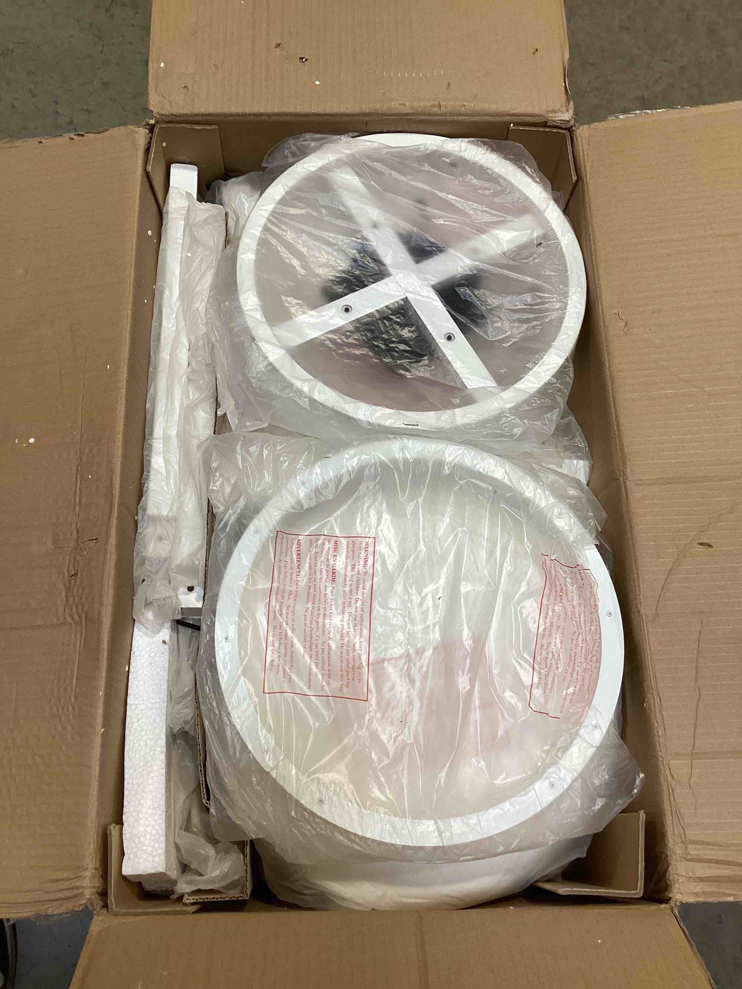 https://s3.amazonaws.com/lotting-images-prod/bidfta/BRN1617425_1738421702693.jpeg