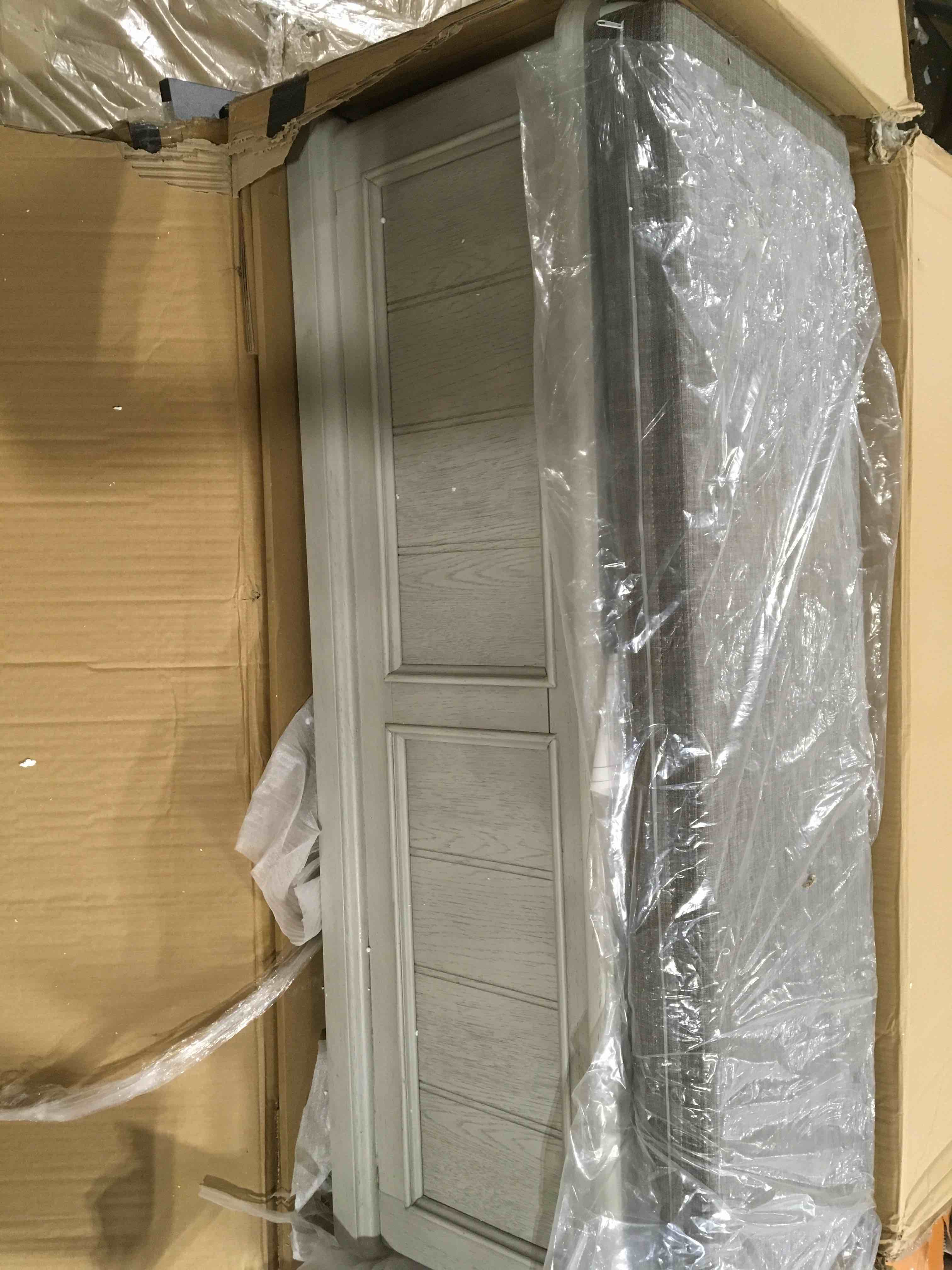 https://s3.amazonaws.com/lotting-images-prod/bidfta/BRN1617823_1738933546902.jpeg