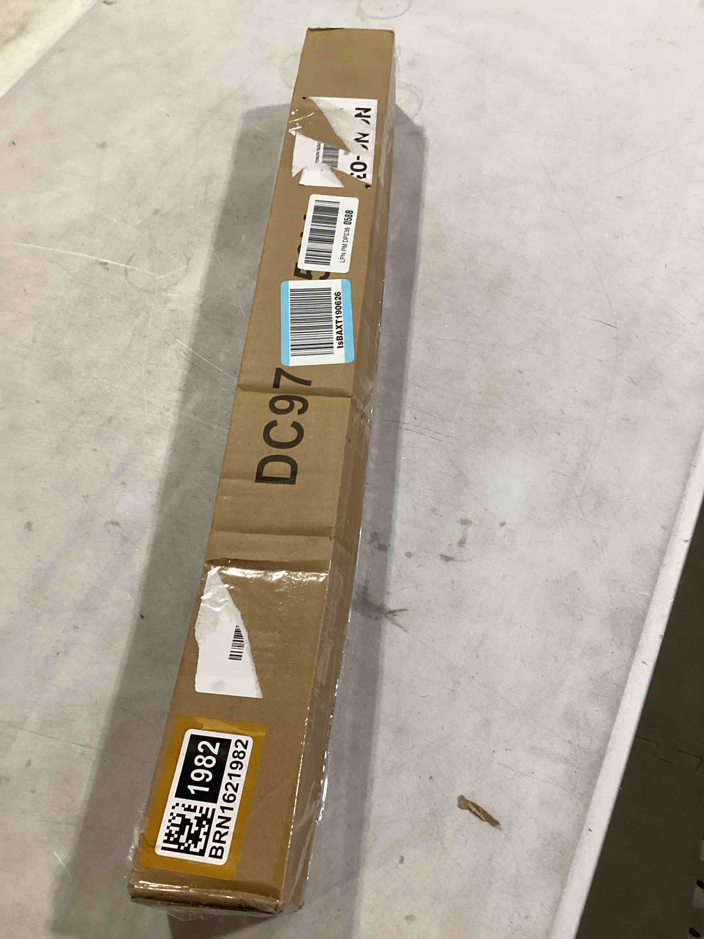 https://s3.amazonaws.com/lotting-images-prod/bidfta/BRN1621982_1740583931510.jpeg