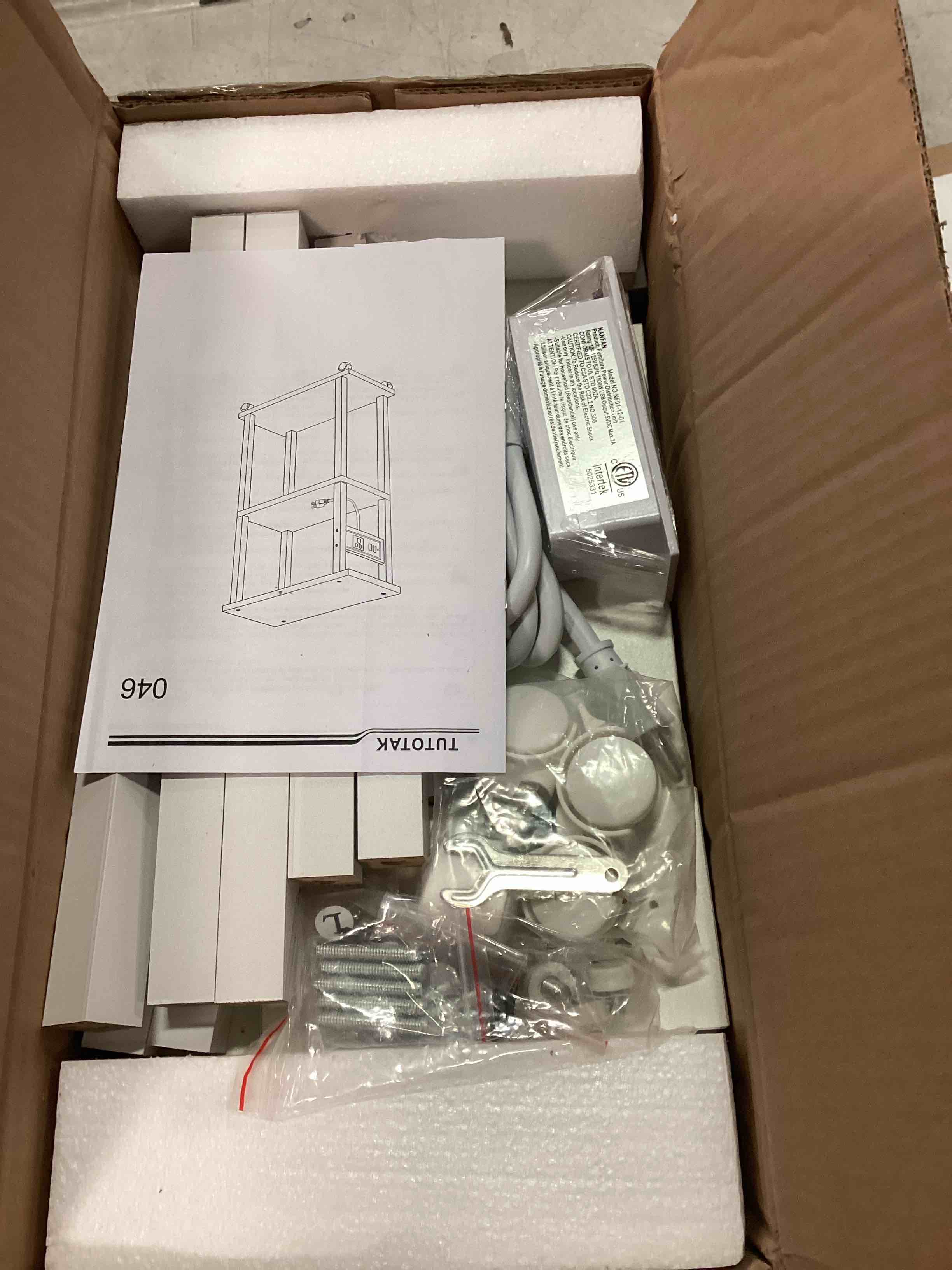 https://s3.amazonaws.com/lotting-images-prod/bidfta/BRN1630954_1733162284188.jpeg