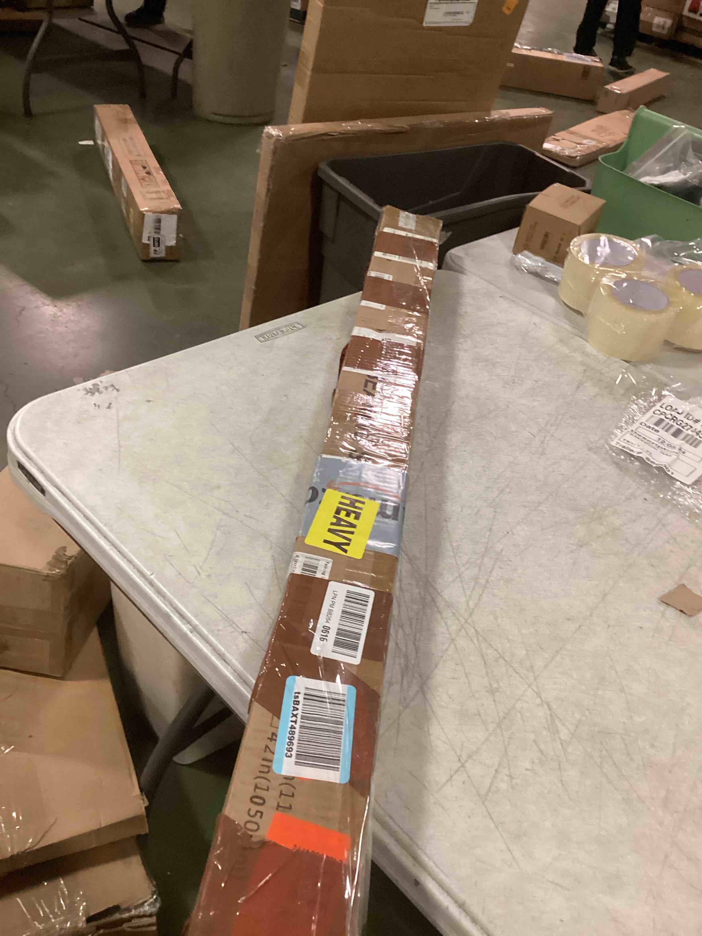 https://s3.amazonaws.com/lotting-images-prod/bidfta/BRN1635501_1733751132521.jpeg