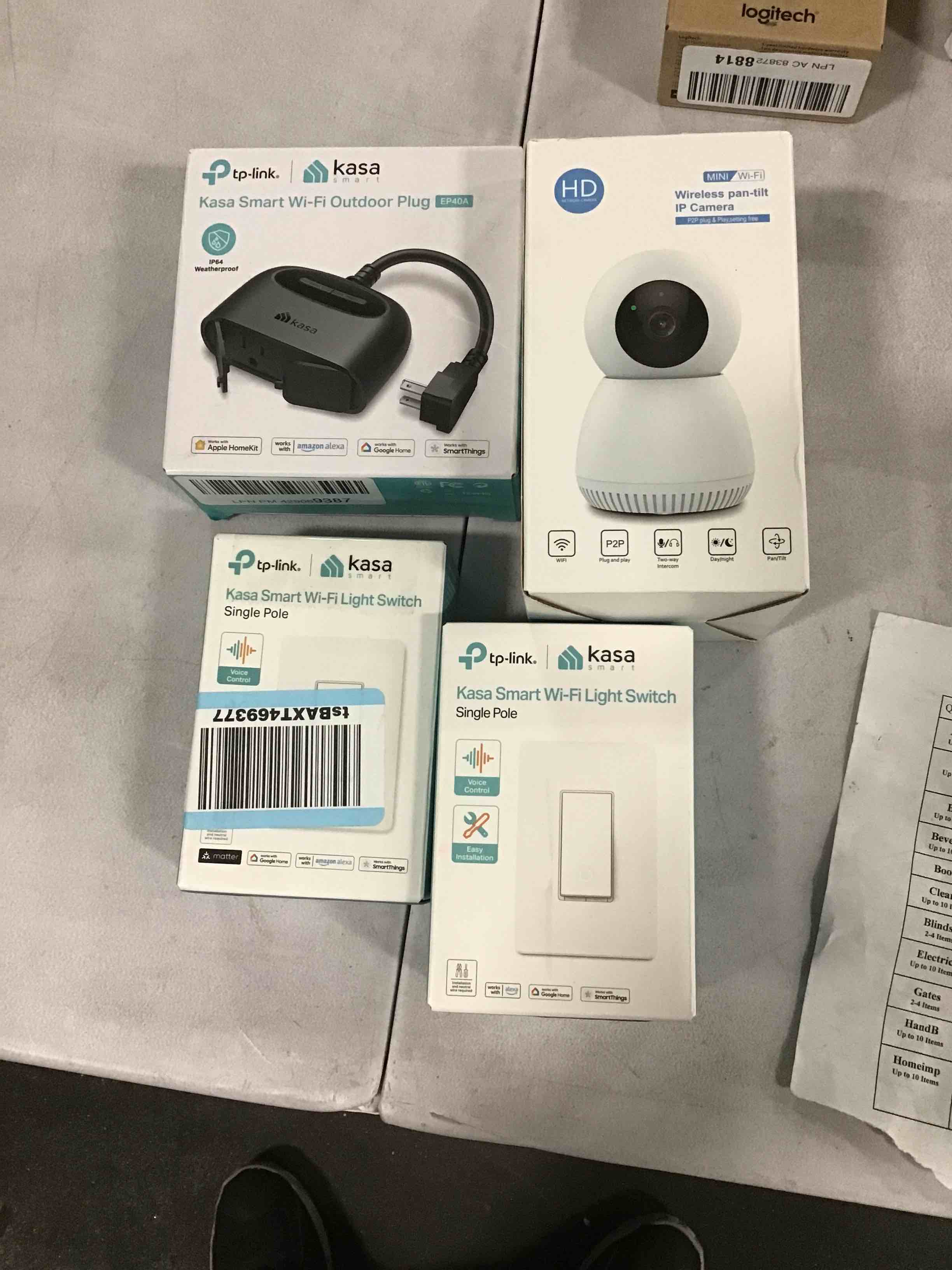 https://s3.amazonaws.com/lotting-images-prod/bidfta/BRN1636216_1732298941944.jpeg