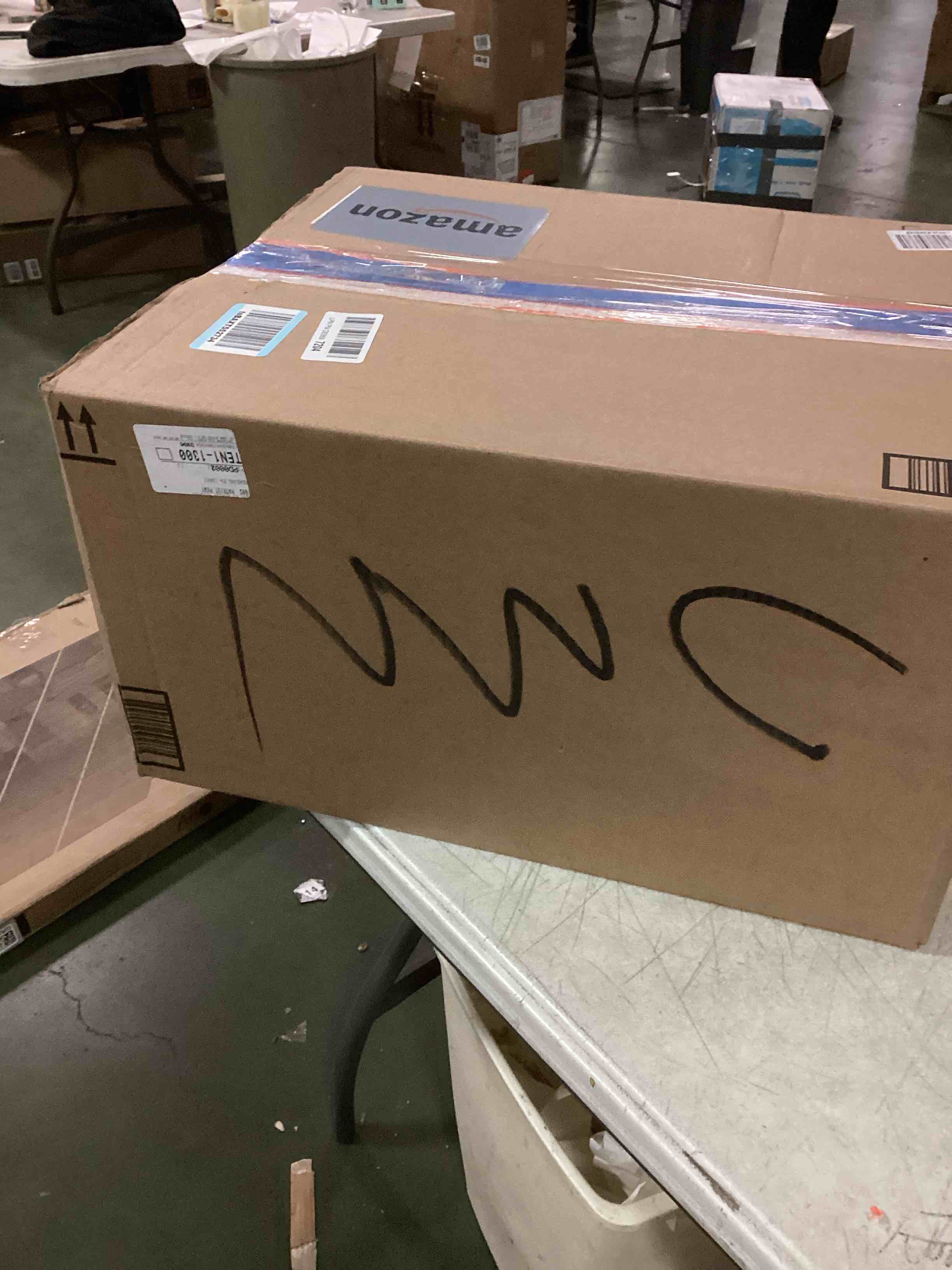 https://s3.amazonaws.com/lotting-images-prod/bidfta/BRN1636704_1733860407631.jpeg