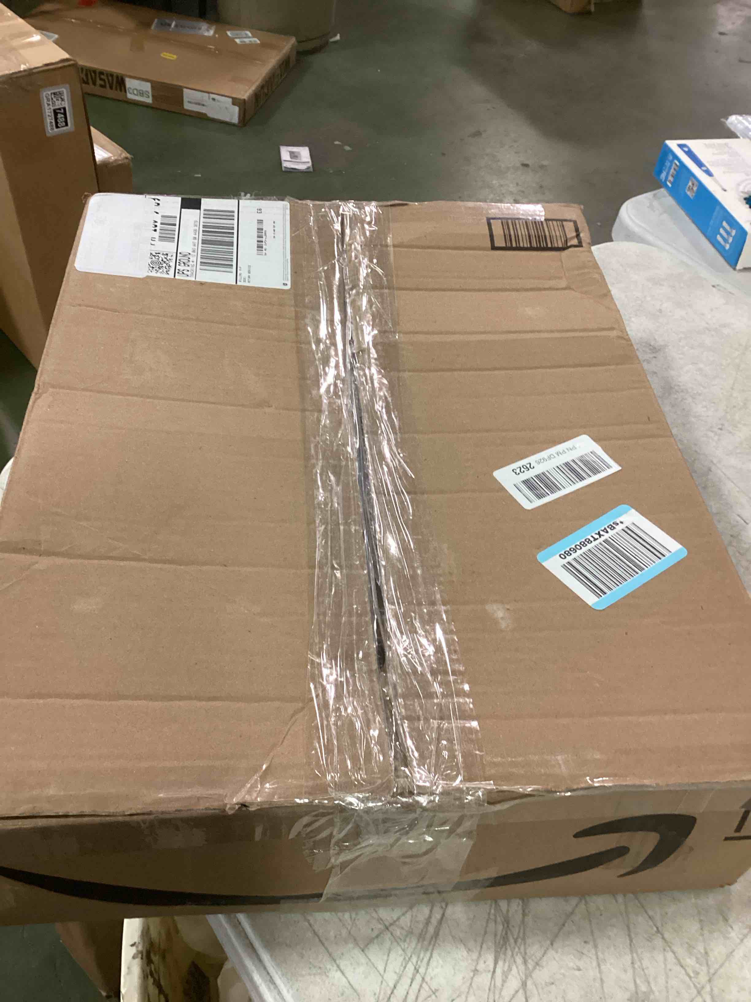https://s3.amazonaws.com/lotting-images-prod/bidfta/BRN1636905_1733933453329.jpeg
