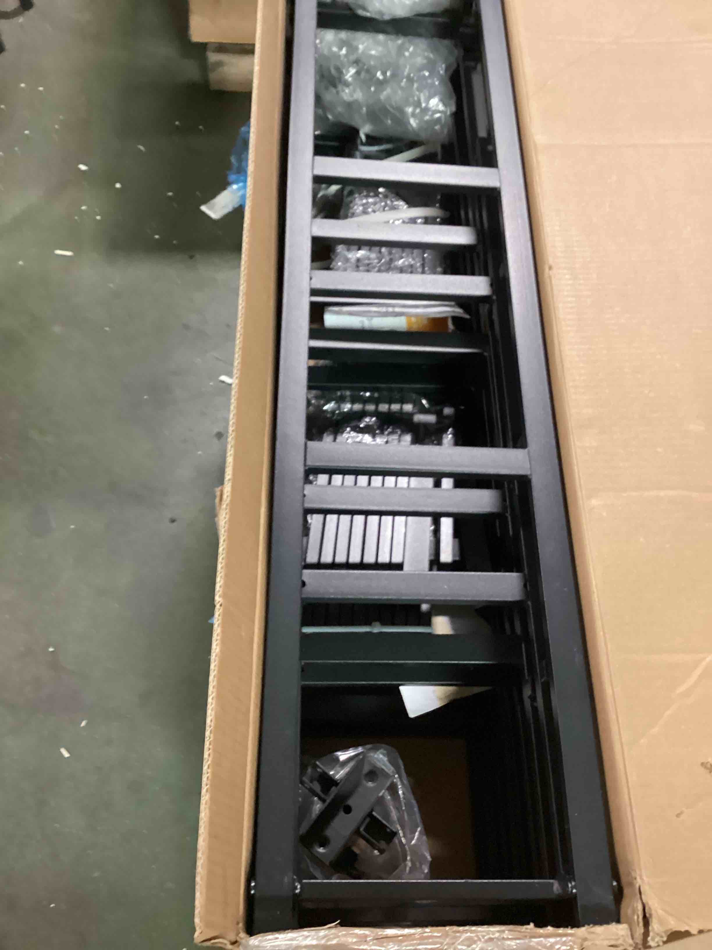 https://s3.amazonaws.com/lotting-images-prod/bidfta/BRN1637337_1734367935163.jpeg