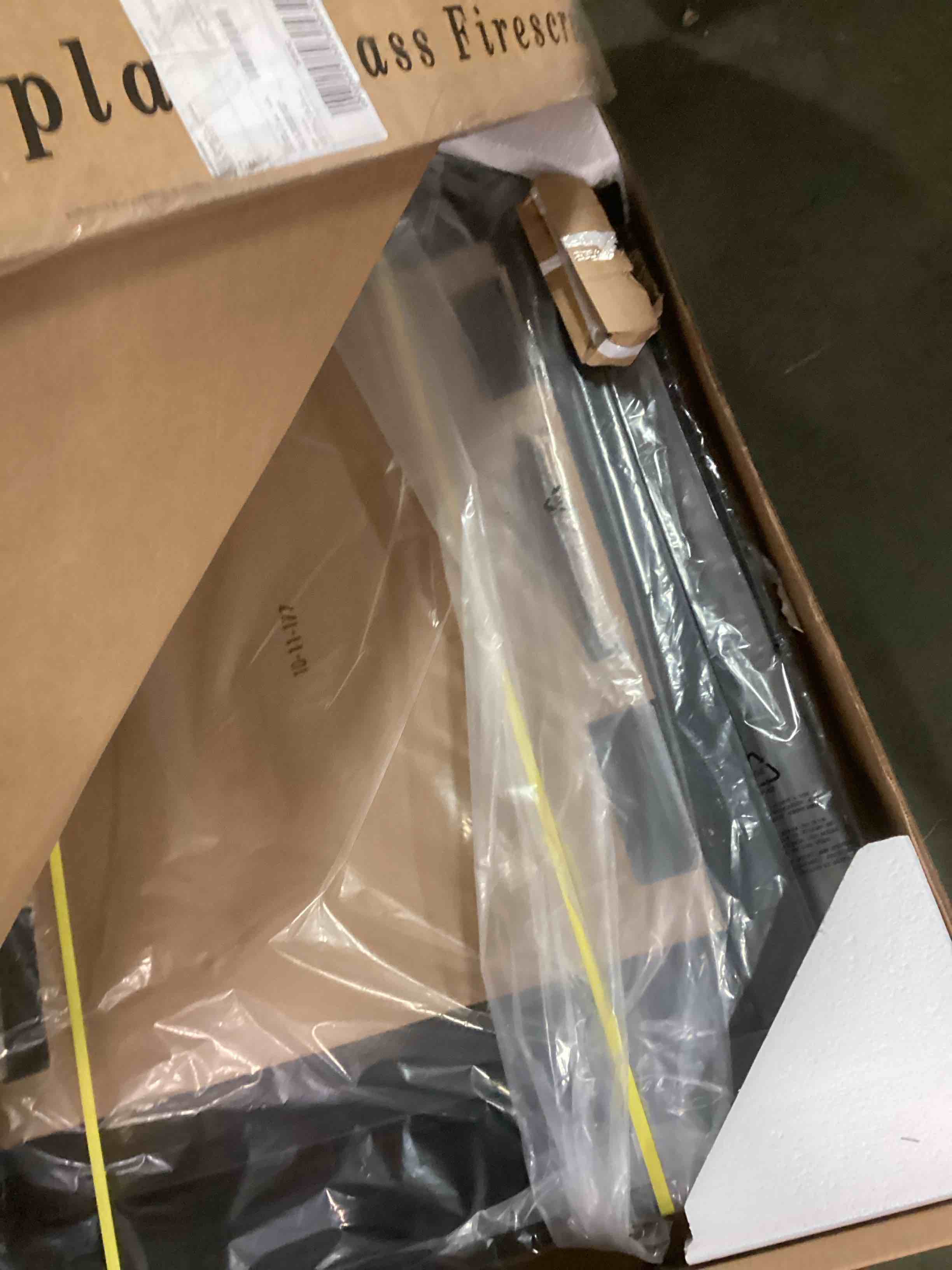 https://s3.amazonaws.com/lotting-images-prod/bidfta/BRN1638400_1734970716676.jpeg