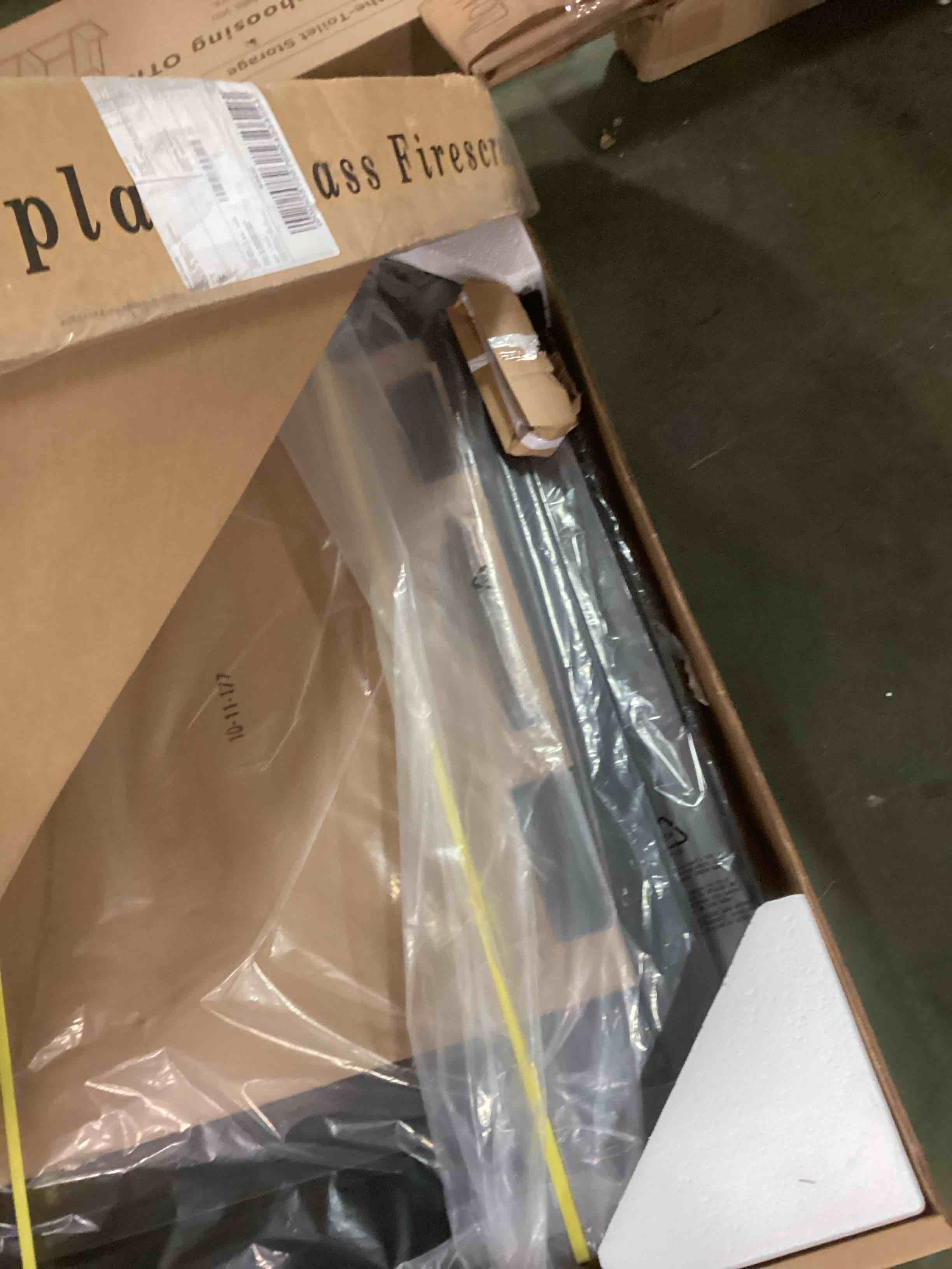 https://s3.amazonaws.com/lotting-images-prod/bidfta/BRN1638400_1734970717779.jpeg