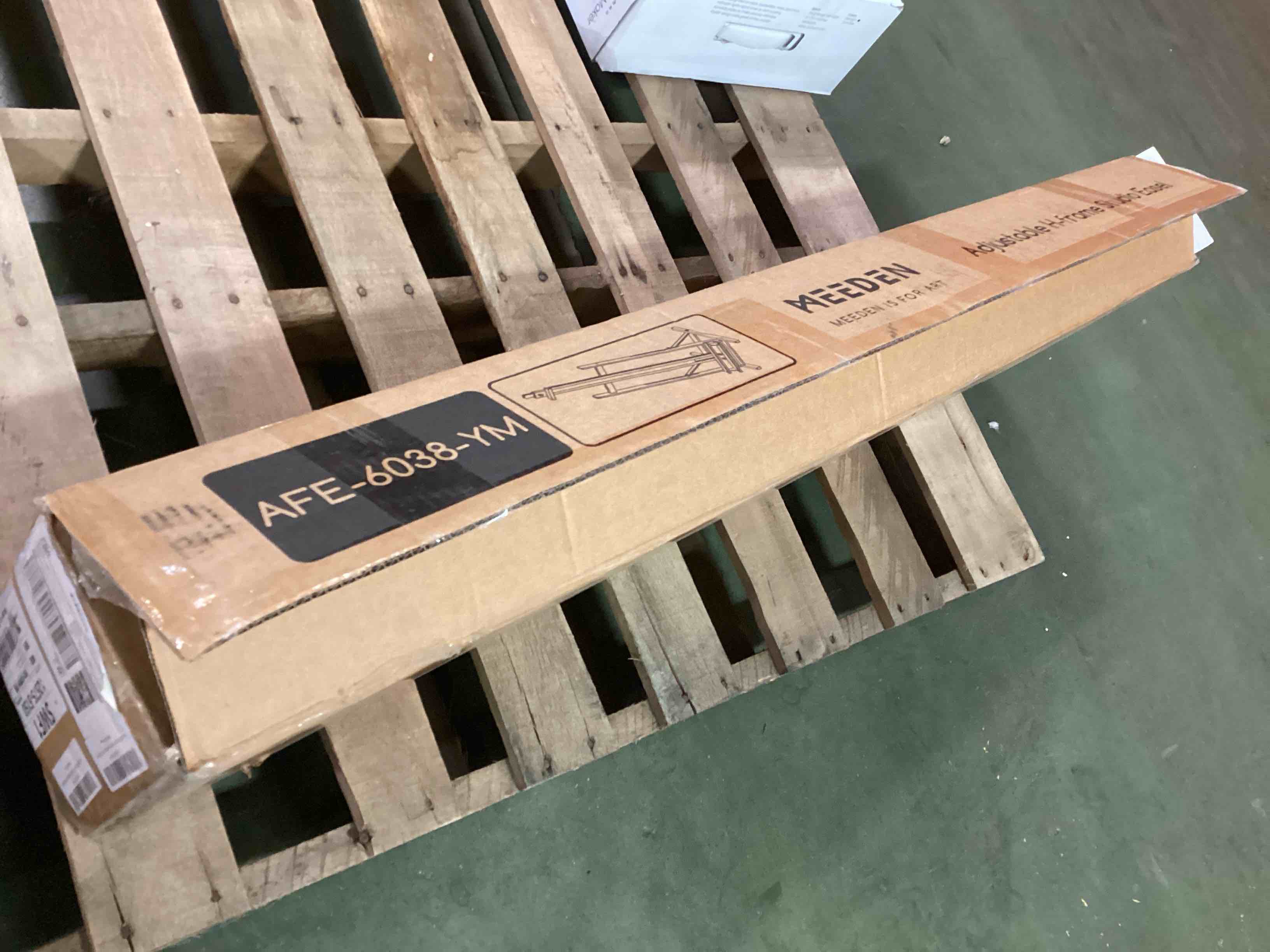 https://s3.amazonaws.com/lotting-images-prod/bidfta/BRN1638809_1735314656571.jpeg