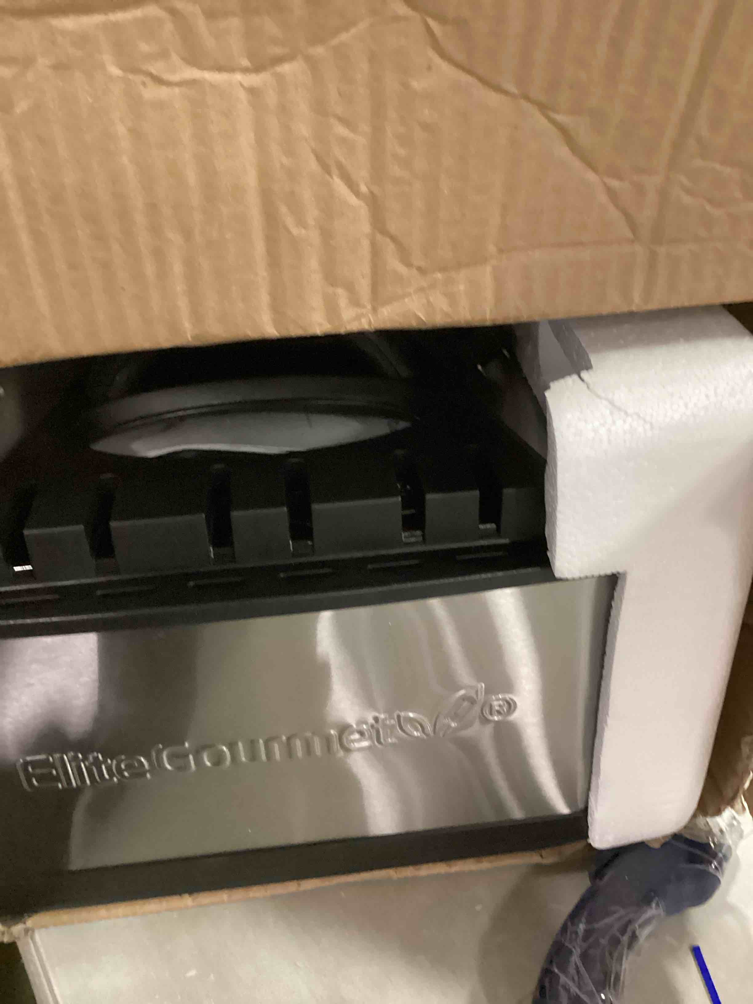 https://s3.amazonaws.com/lotting-images-prod/bidfta/BRN1638922_1735584178185.jpeg
