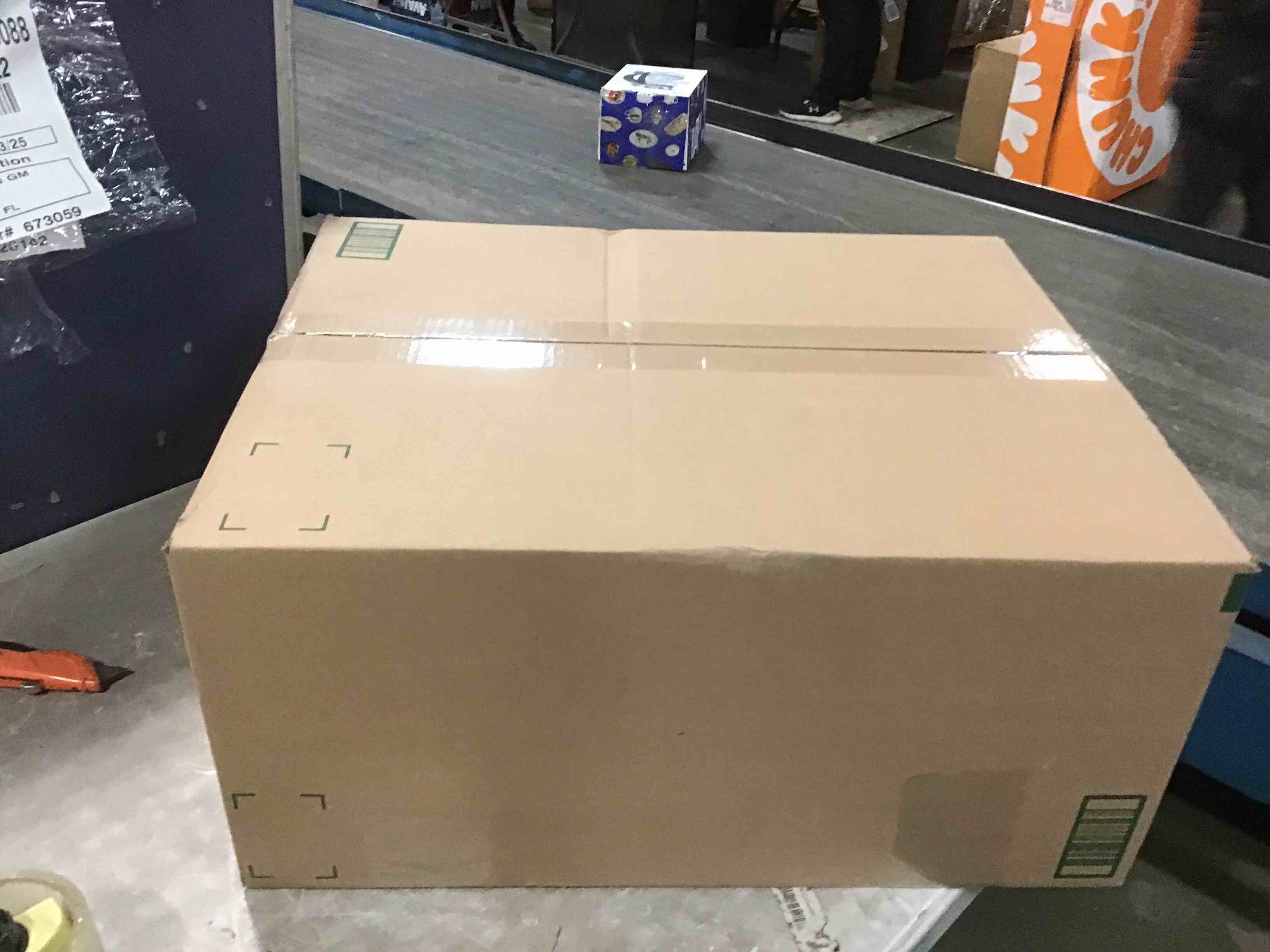 https://s3.amazonaws.com/lotting-images-prod/bidfta/BRN1640211_1738768796463.jpeg