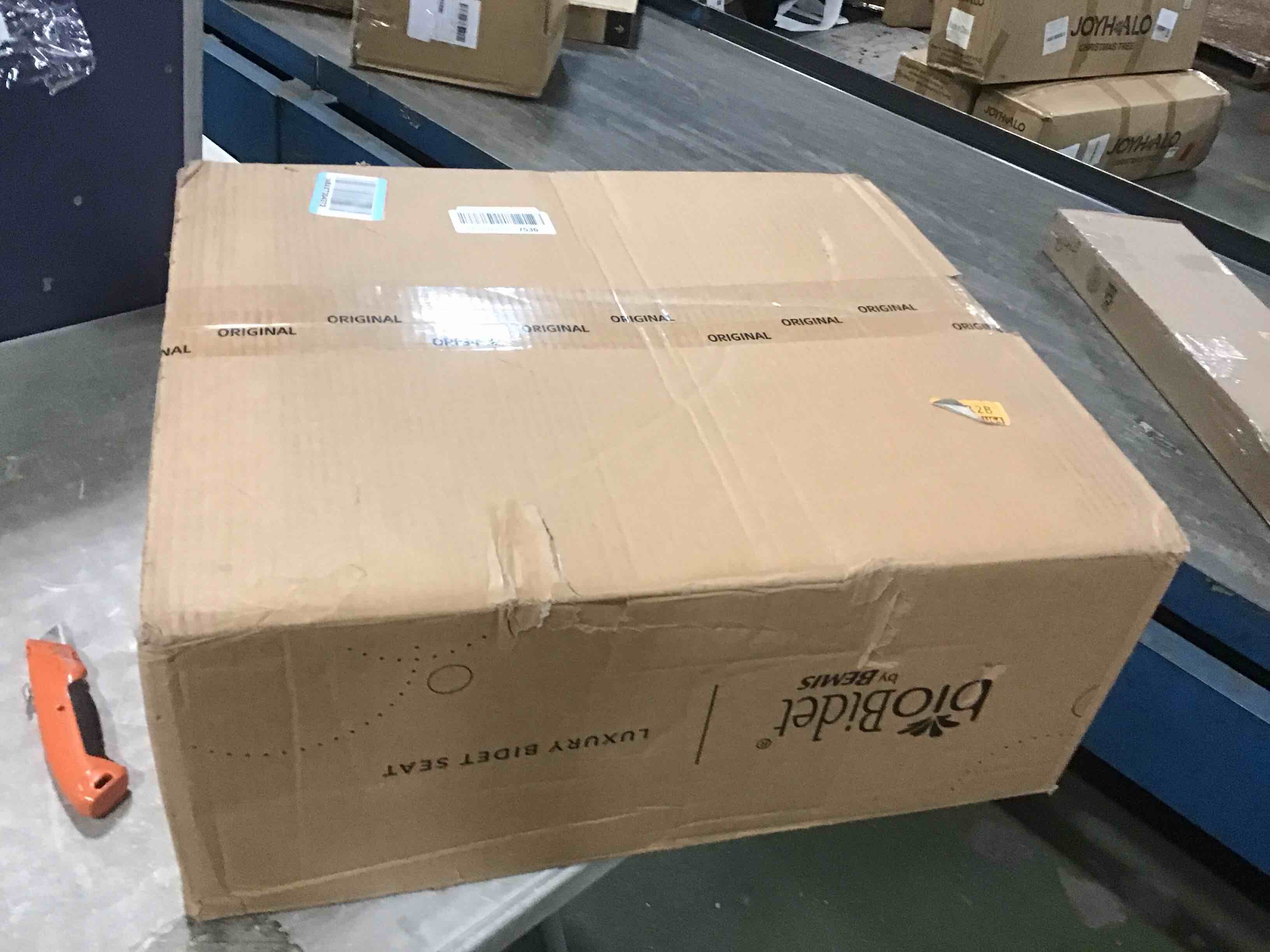 https://s3.amazonaws.com/lotting-images-prod/bidfta/BRN1640244_1738772933617.jpeg