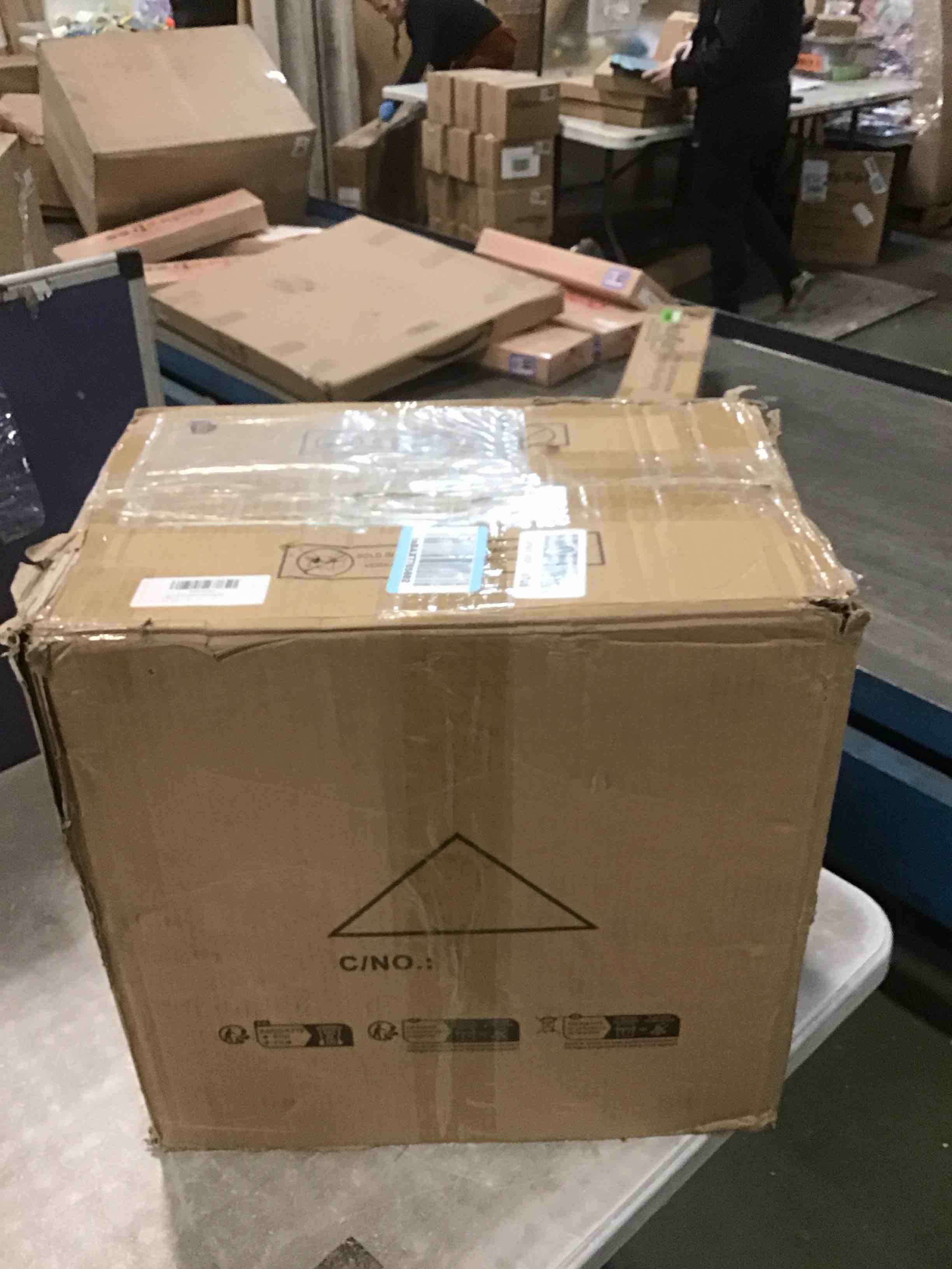 https://s3.amazonaws.com/lotting-images-prod/bidfta/BRN1640308_1738783188773.jpeg