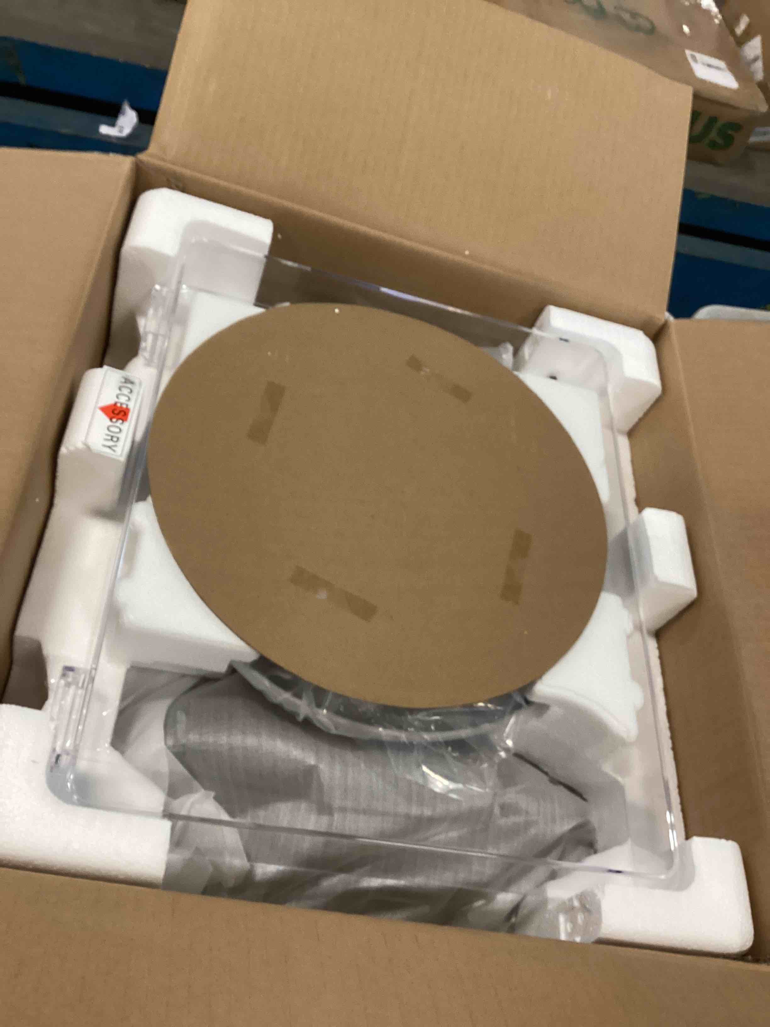 https://s3.amazonaws.com/lotting-images-prod/bidfta/BRN1645124_1735586788694.jpeg