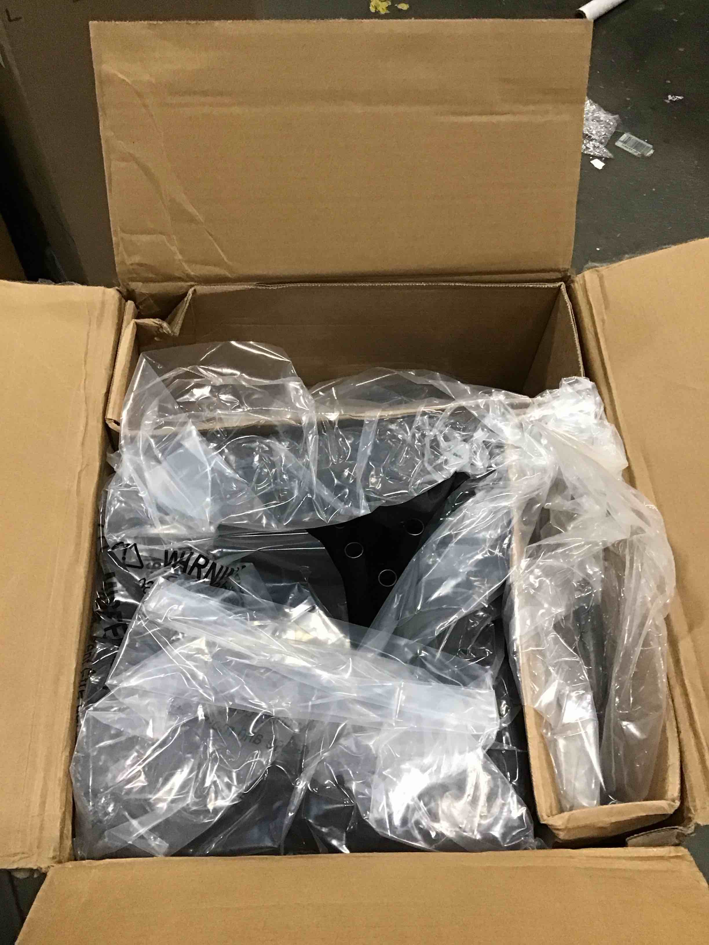 https://s3.amazonaws.com/lotting-images-prod/bidfta/BRN1645280_1735616904767.jpeg