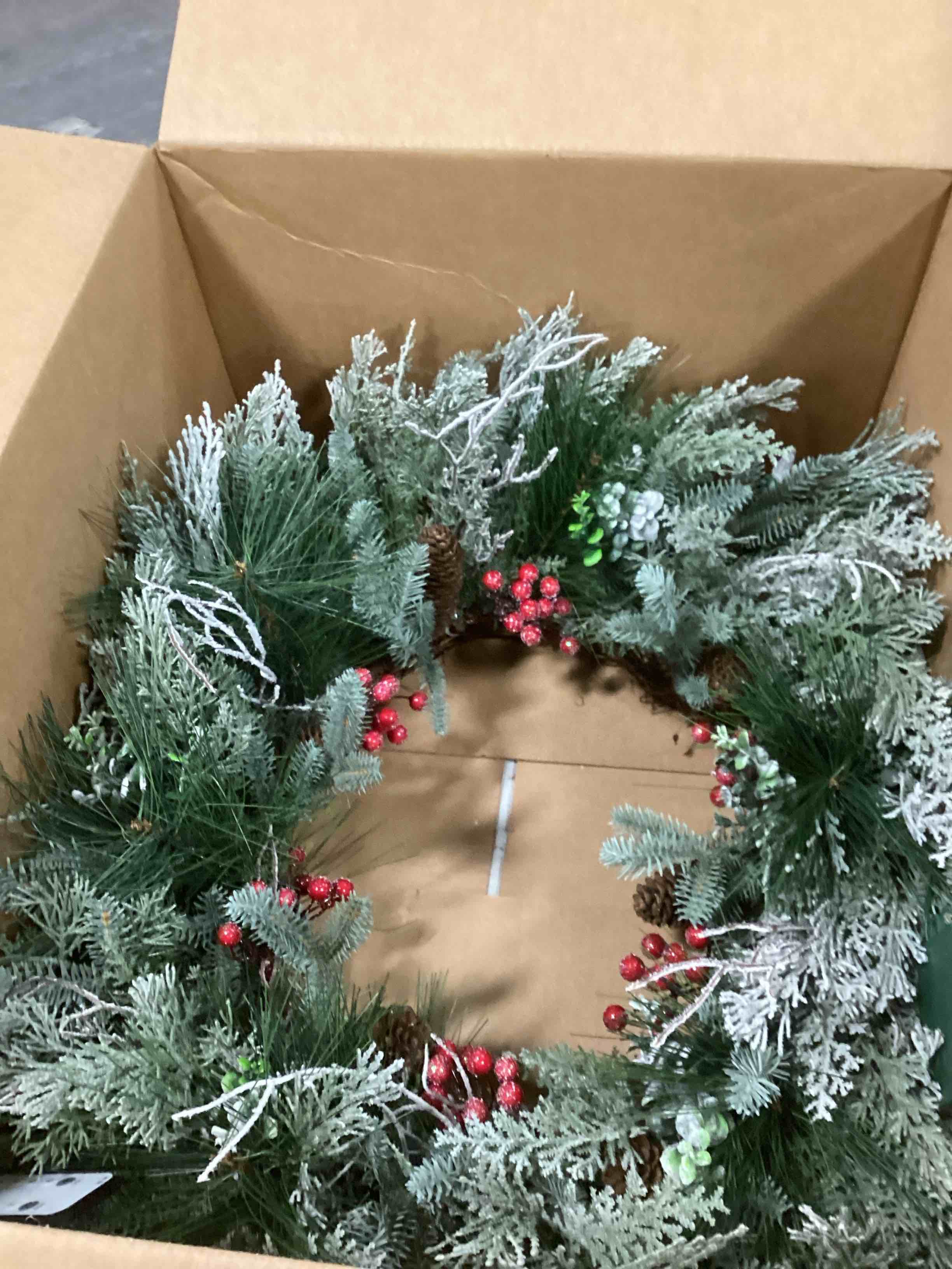 https://s3.amazonaws.com/lotting-images-prod/bidfta/BRN1645377_1735685588512.jpeg