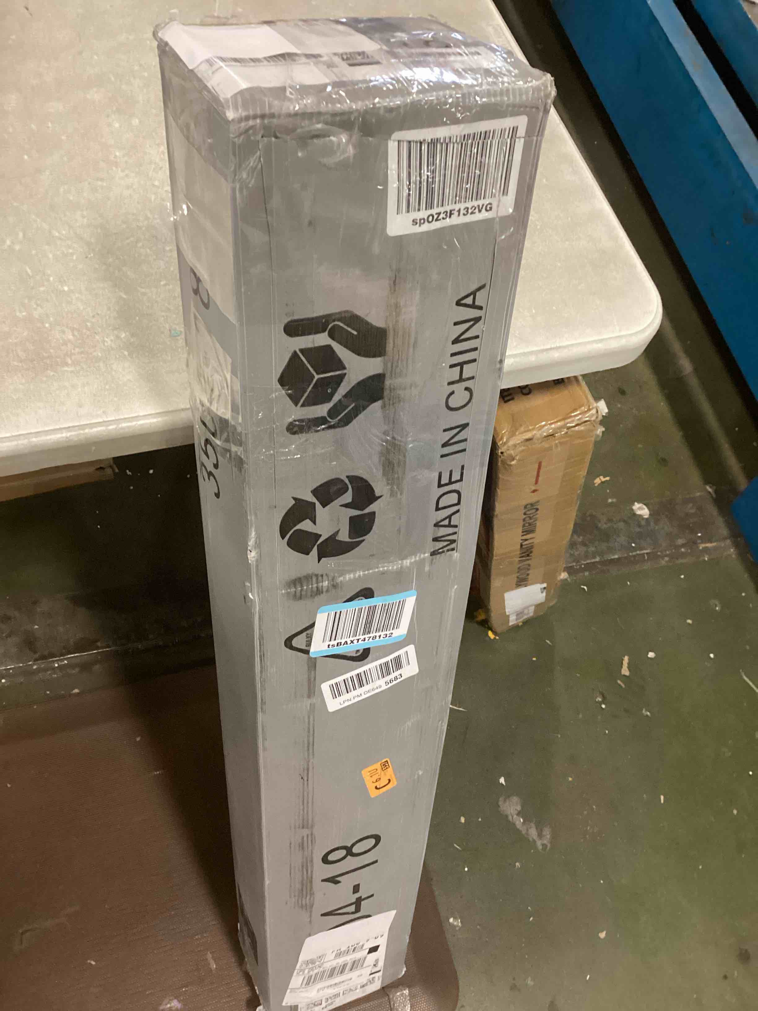 https://s3.amazonaws.com/lotting-images-prod/bidfta/BRN1648815_1734116492846.jpeg
