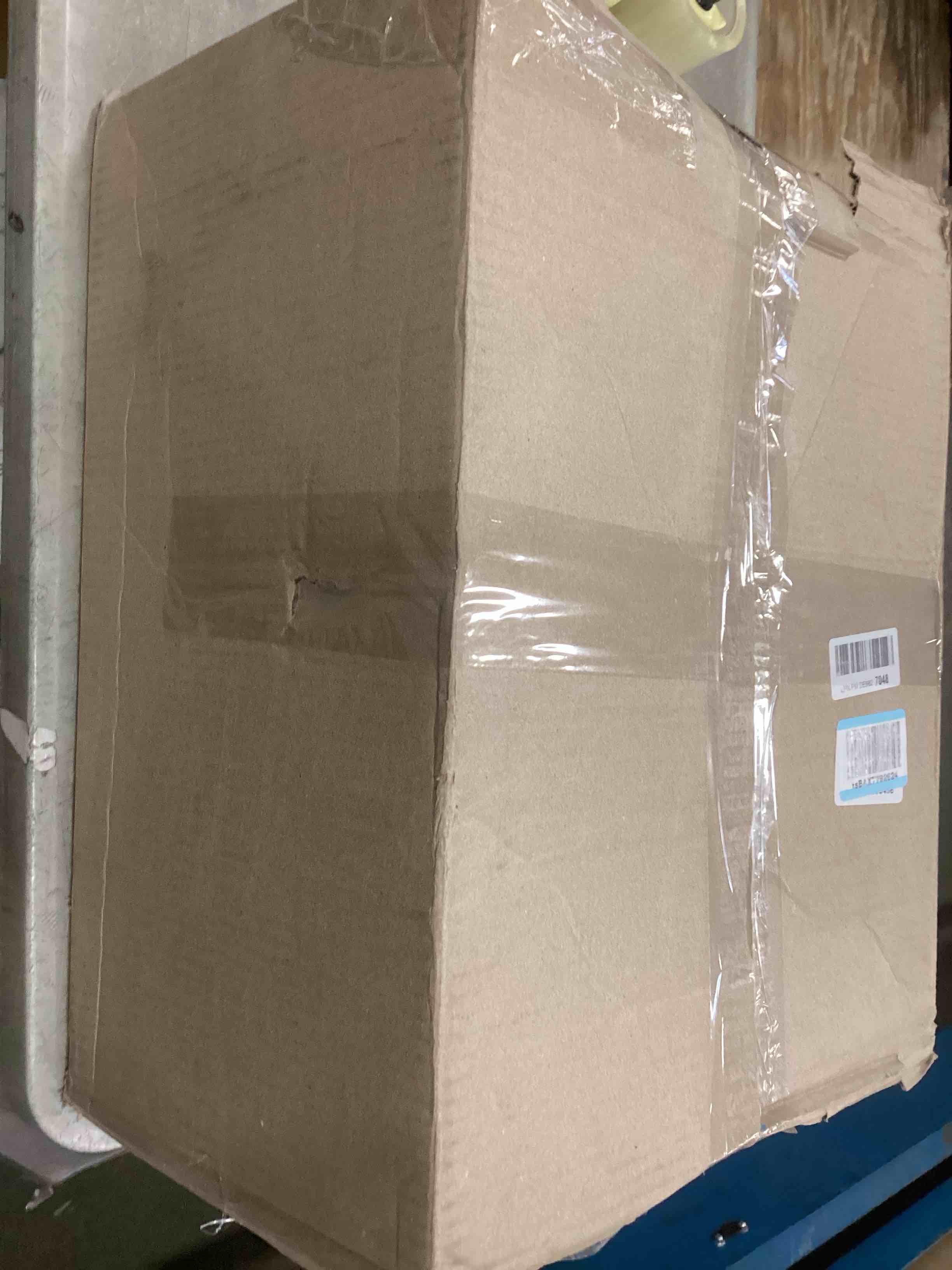 https://s3.amazonaws.com/lotting-images-prod/bidfta/BRN1650004_1734634667017.jpeg