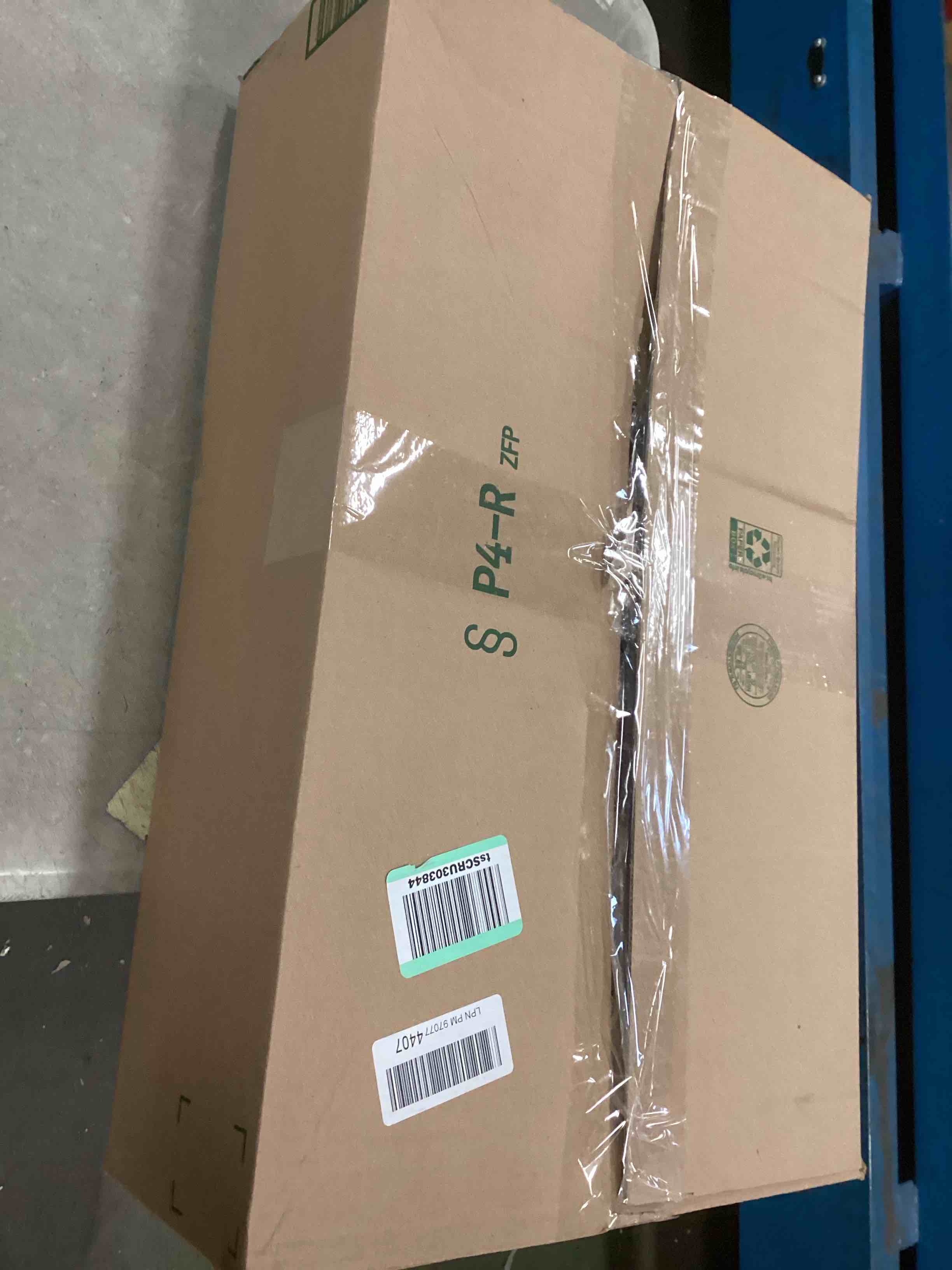 https://s3.amazonaws.com/lotting-images-prod/bidfta/BRN1650011_1734635231169.jpeg