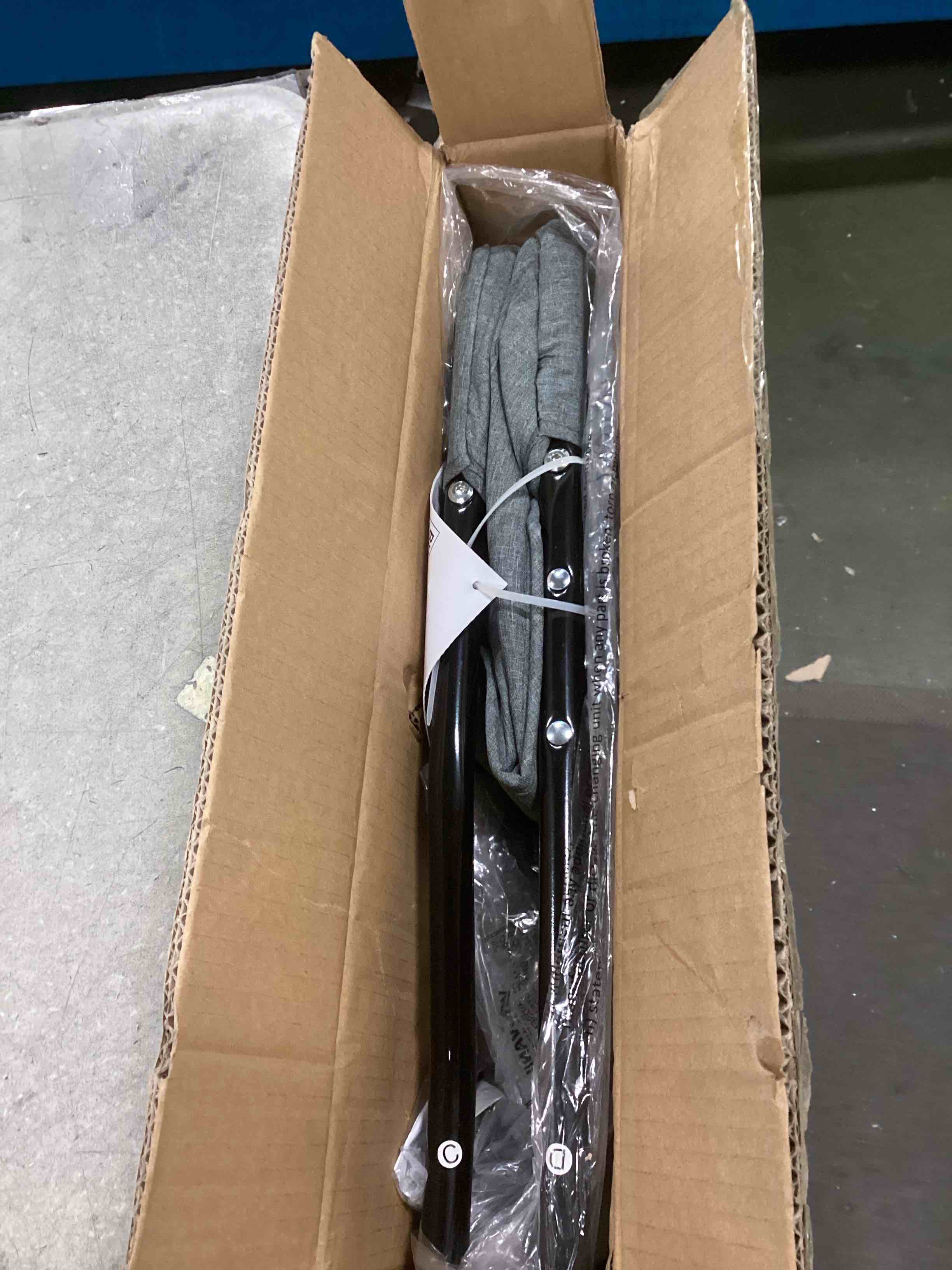 https://s3.amazonaws.com/lotting-images-prod/bidfta/BRN1650028_1734636641216.jpeg
