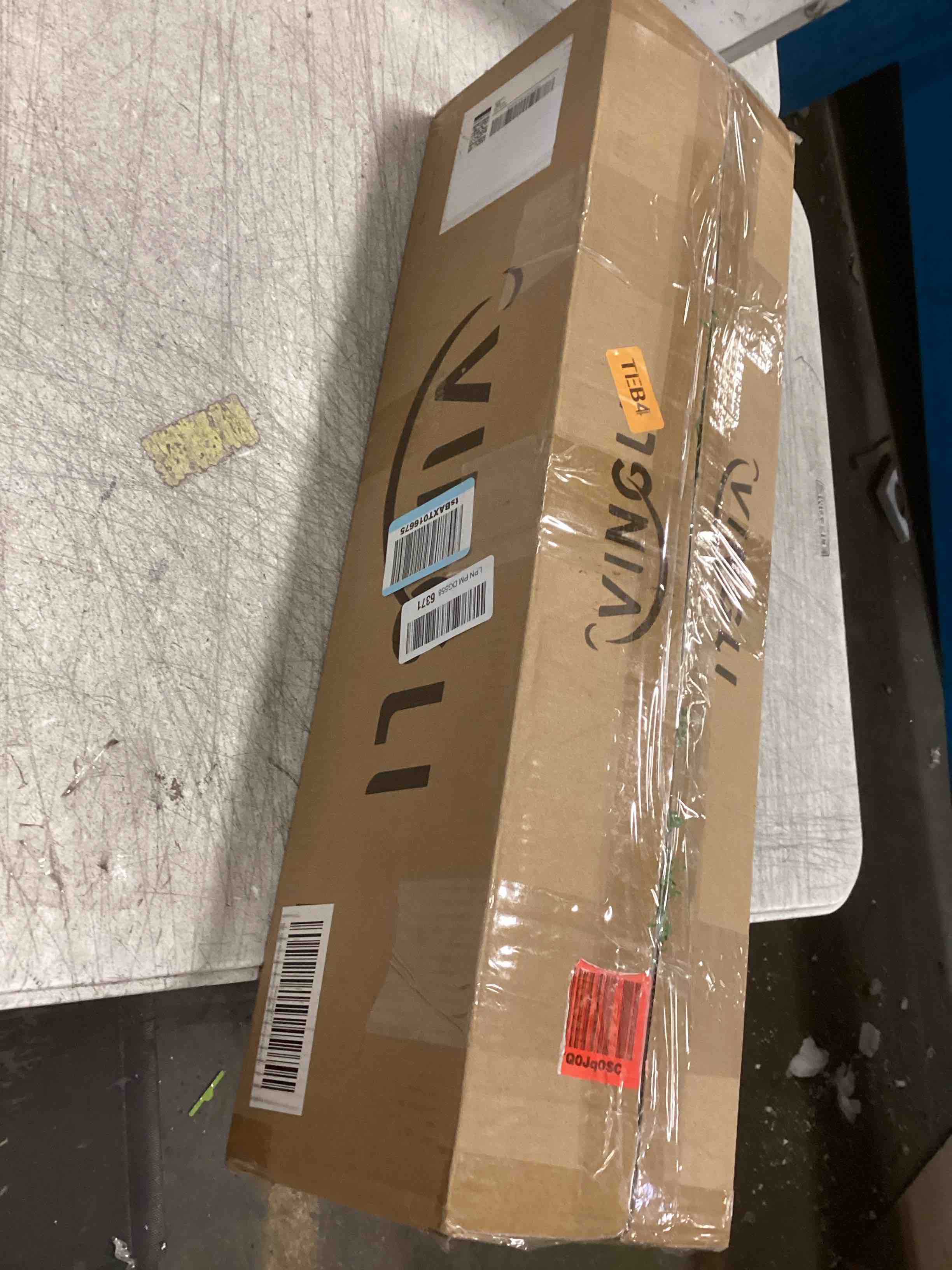 https://s3.amazonaws.com/lotting-images-prod/bidfta/BRN1650218_1734712394933.jpeg