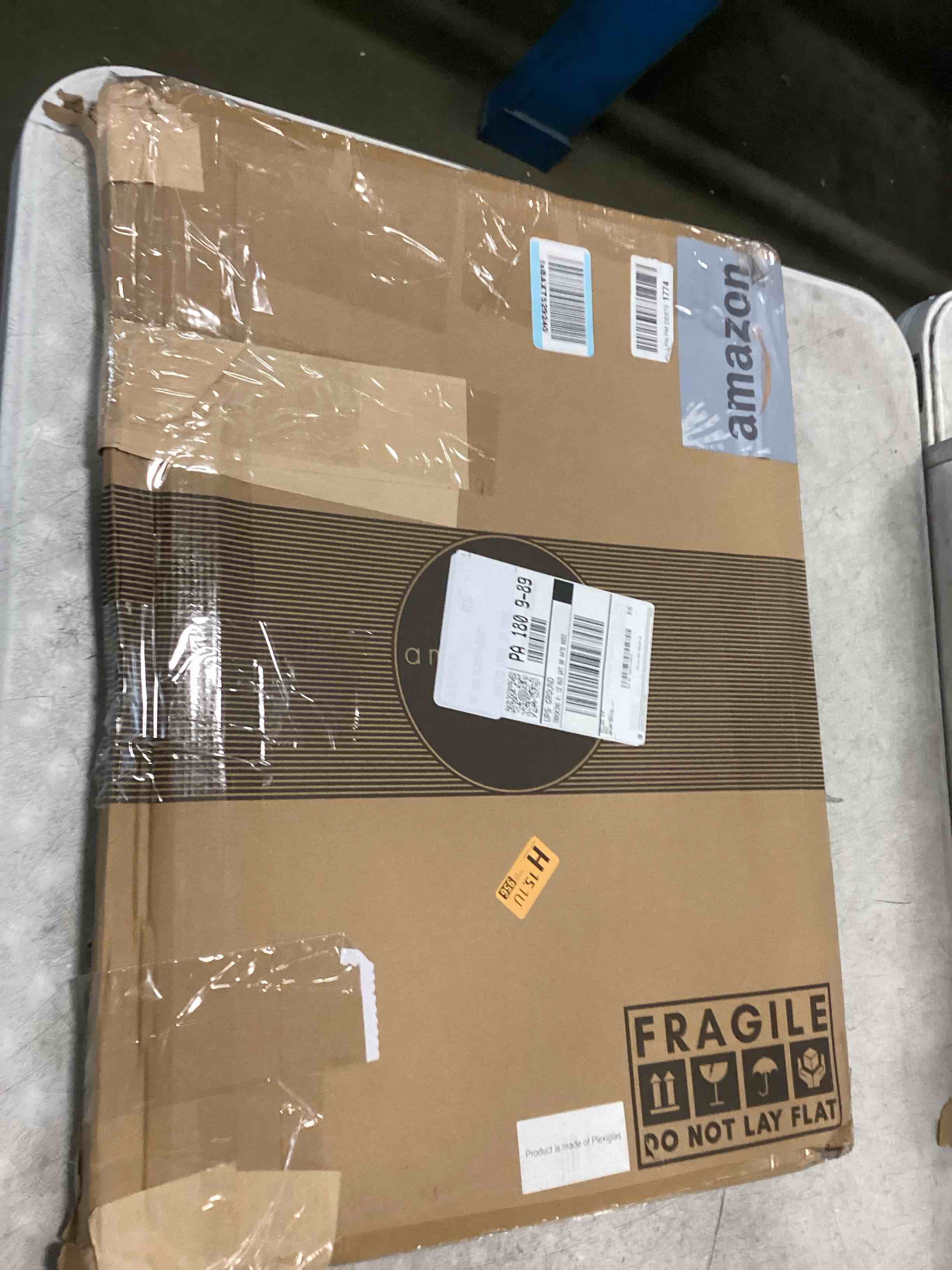 https://s3.amazonaws.com/lotting-images-prod/bidfta/BRN1650409_1734963823121.jpeg