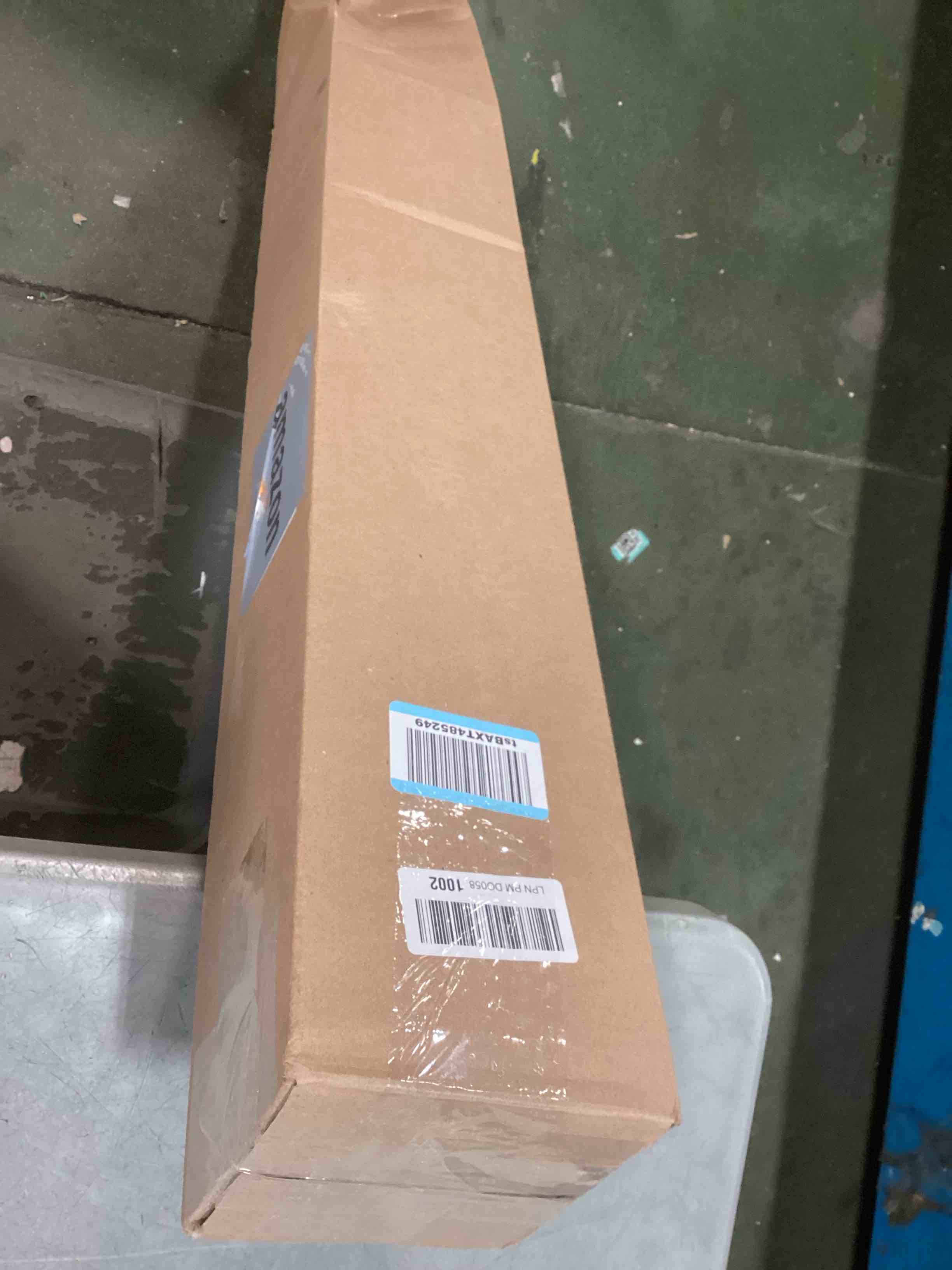 https://s3.amazonaws.com/lotting-images-prod/bidfta/BRN1650952_1735314409121.jpeg