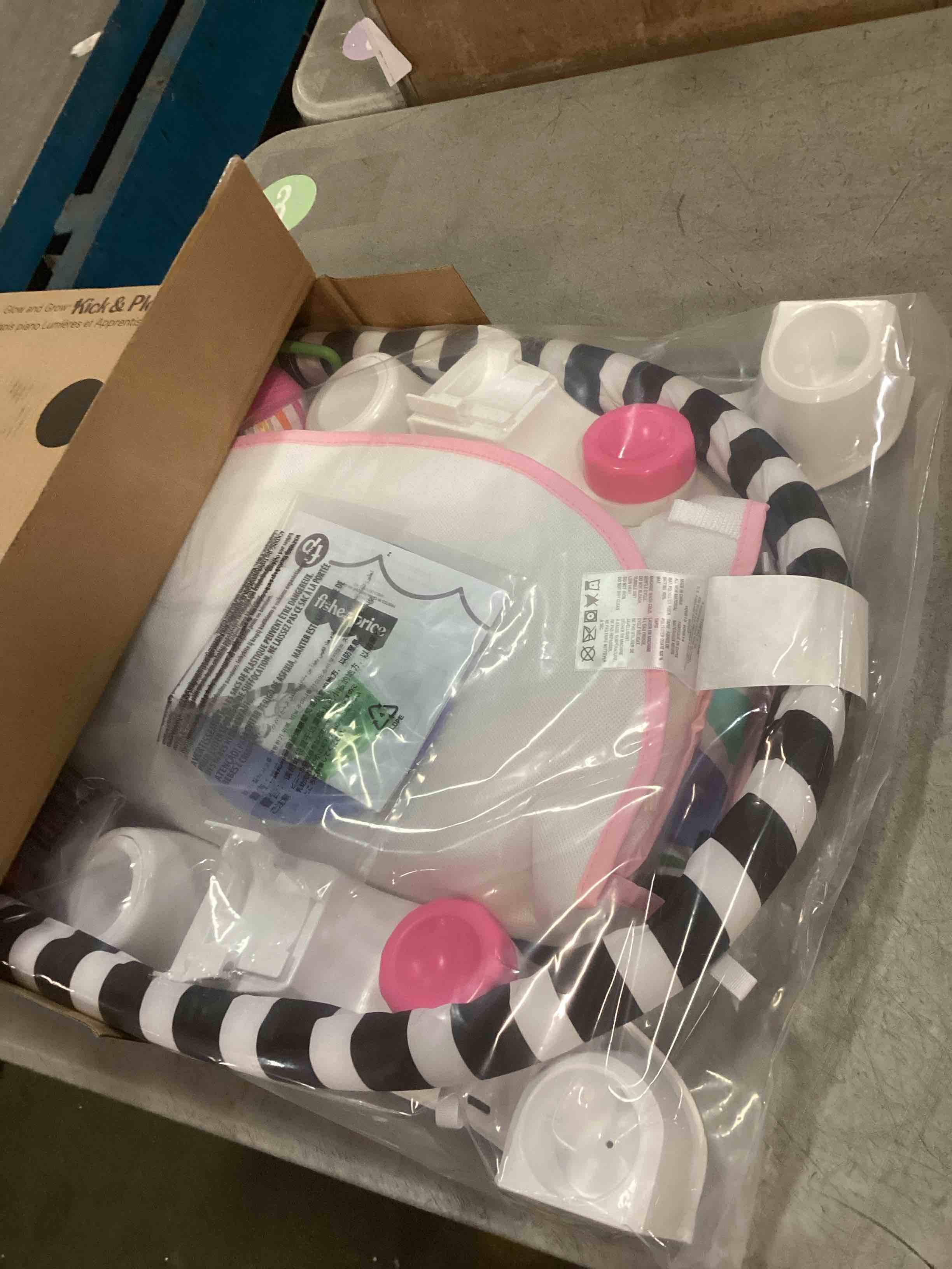 https://s3.amazonaws.com/lotting-images-prod/bidfta/BRN1650957_1735314800954.jpeg