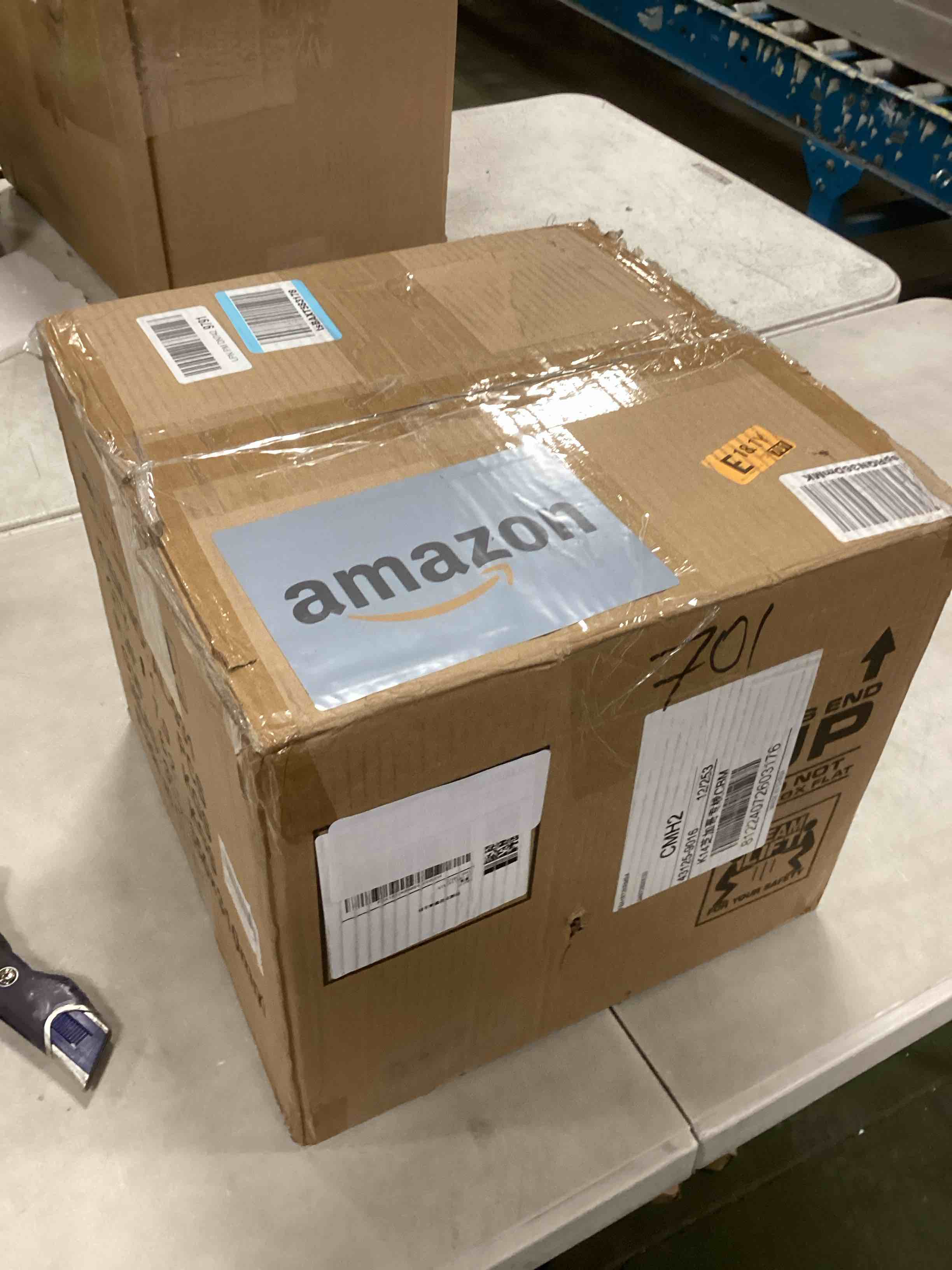 https://s3.amazonaws.com/lotting-images-prod/bidfta/BRN1655761_1737981344575.jpeg