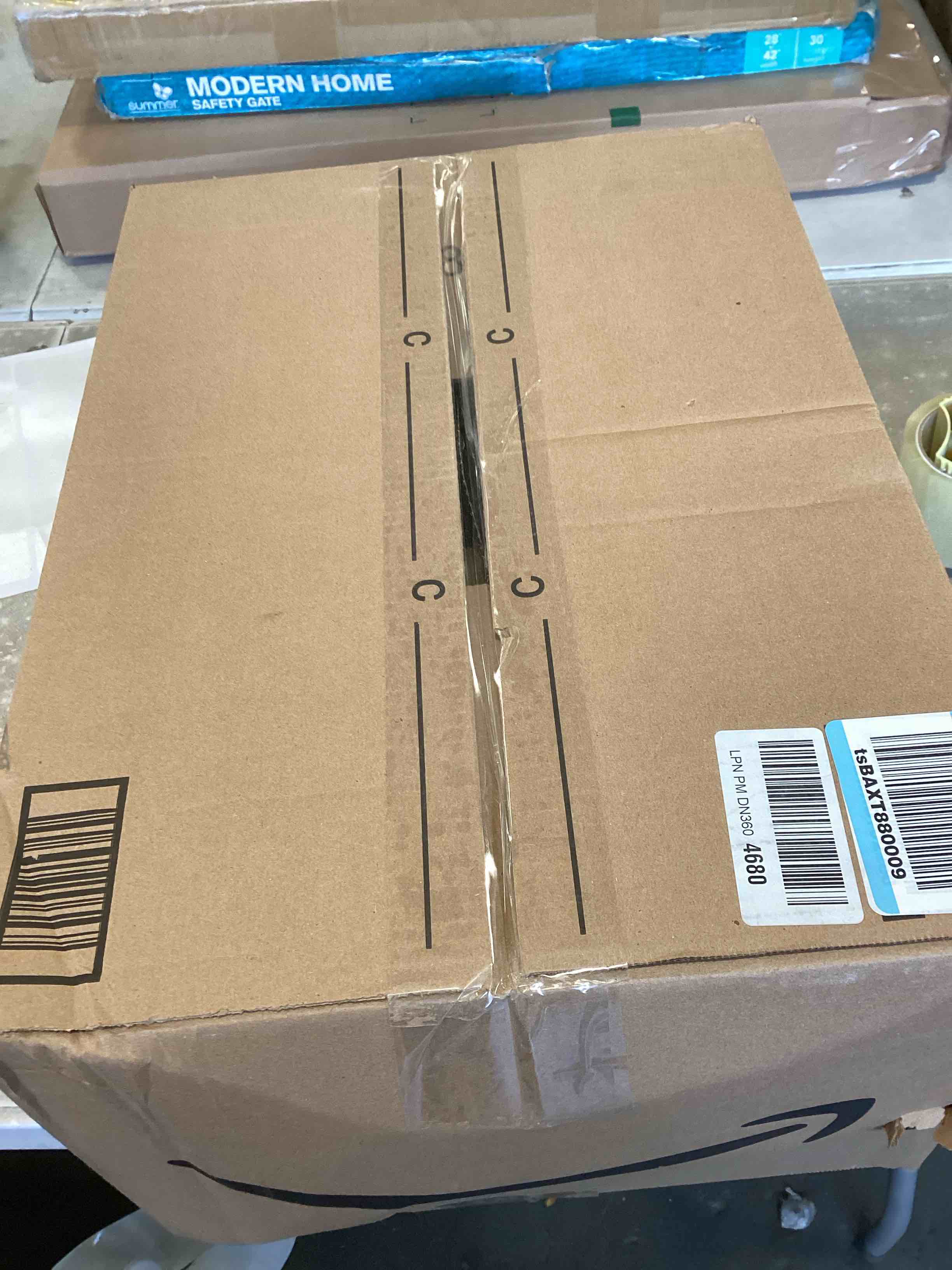https://s3.amazonaws.com/lotting-images-prod/bidfta/BRN1655822_1738072763917.jpeg