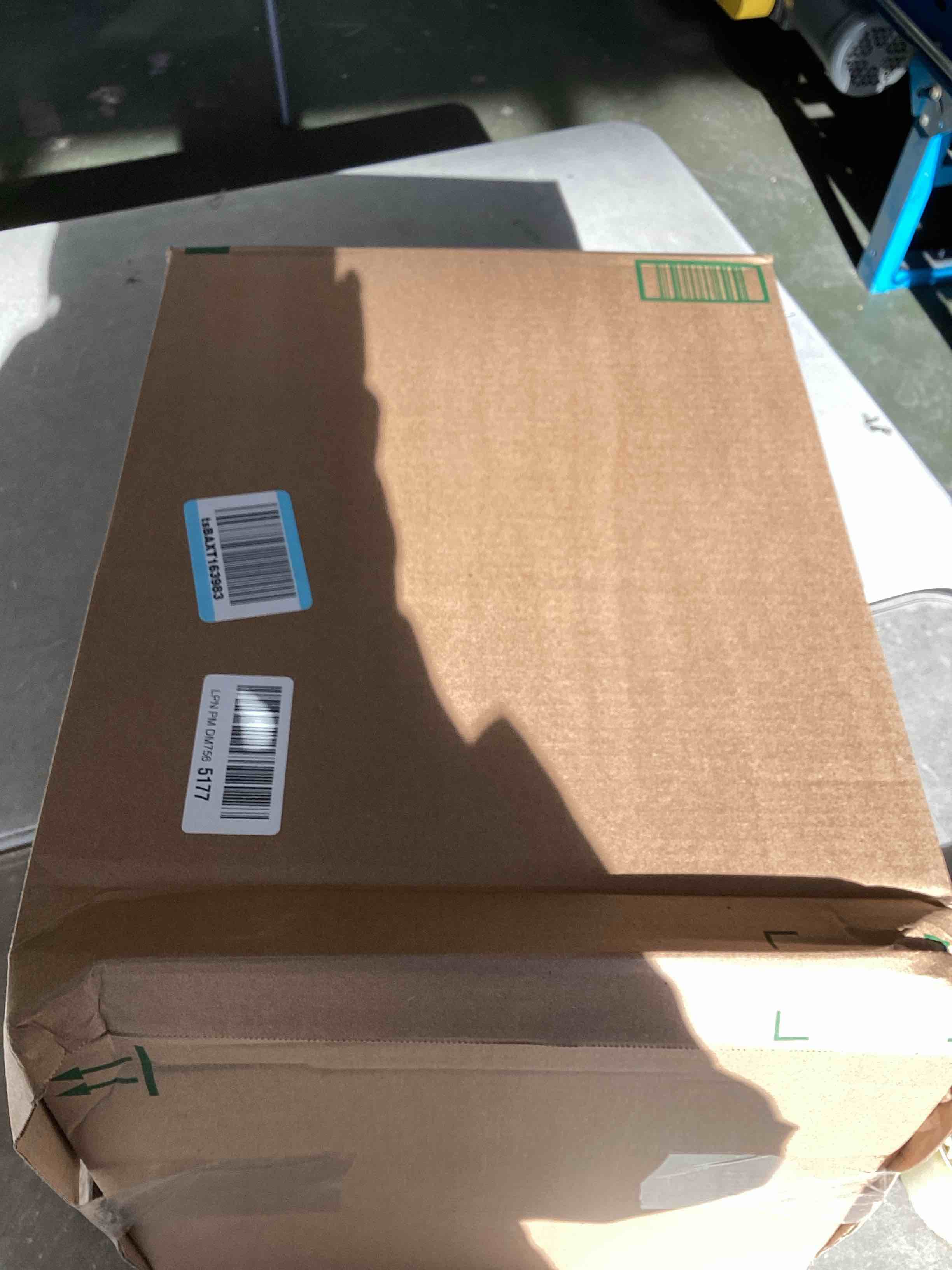 https://s3.amazonaws.com/lotting-images-prod/bidfta/BRN1656040_1738166556433.jpeg