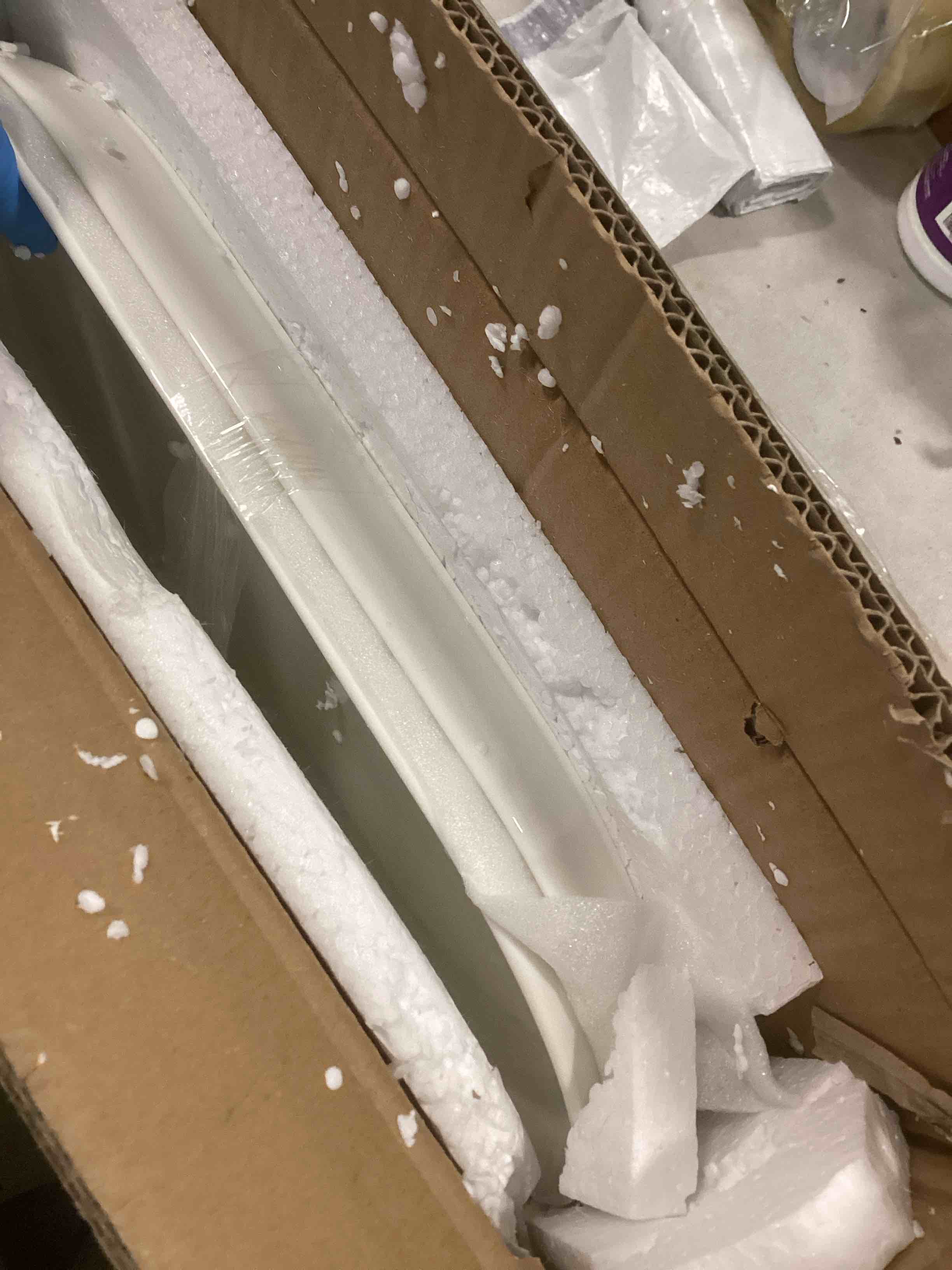 https://s3.amazonaws.com/lotting-images-prod/bidfta/BRN1657302_1734375508662.jpeg