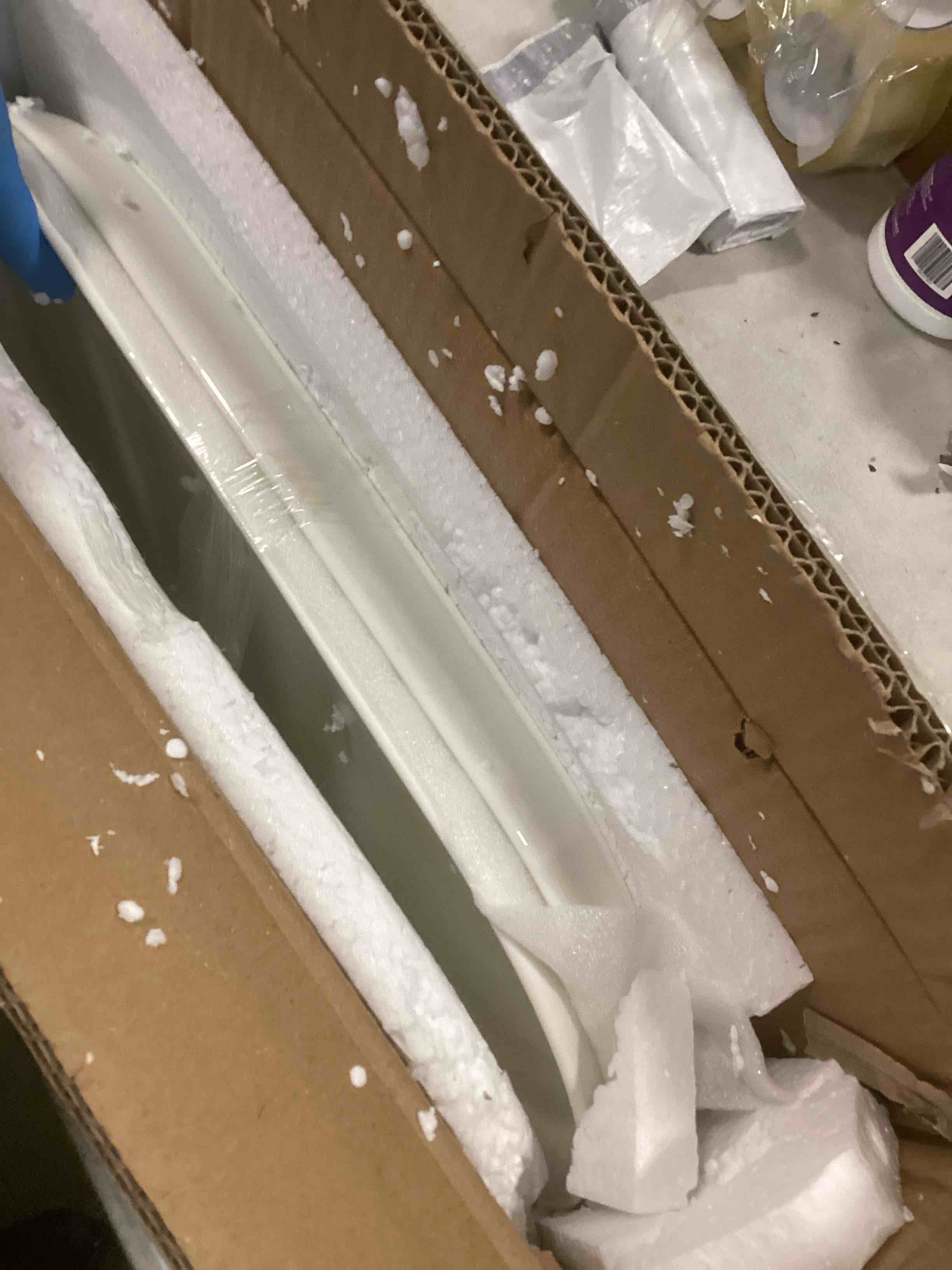 https://s3.amazonaws.com/lotting-images-prod/bidfta/BRN1657302_1734375509405.jpeg