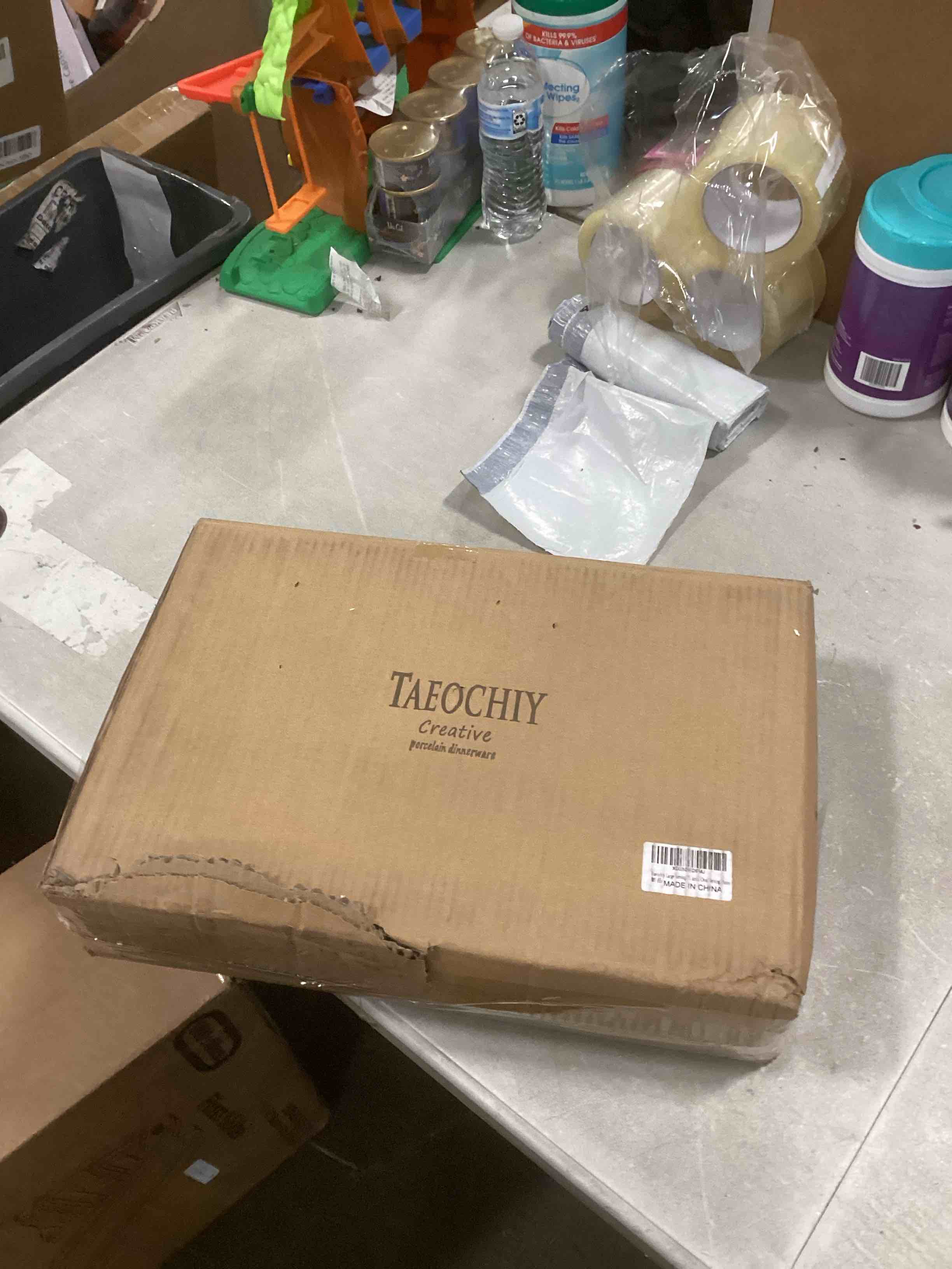 https://s3.amazonaws.com/lotting-images-prod/bidfta/BRN1657302_1734375532811.jpeg
