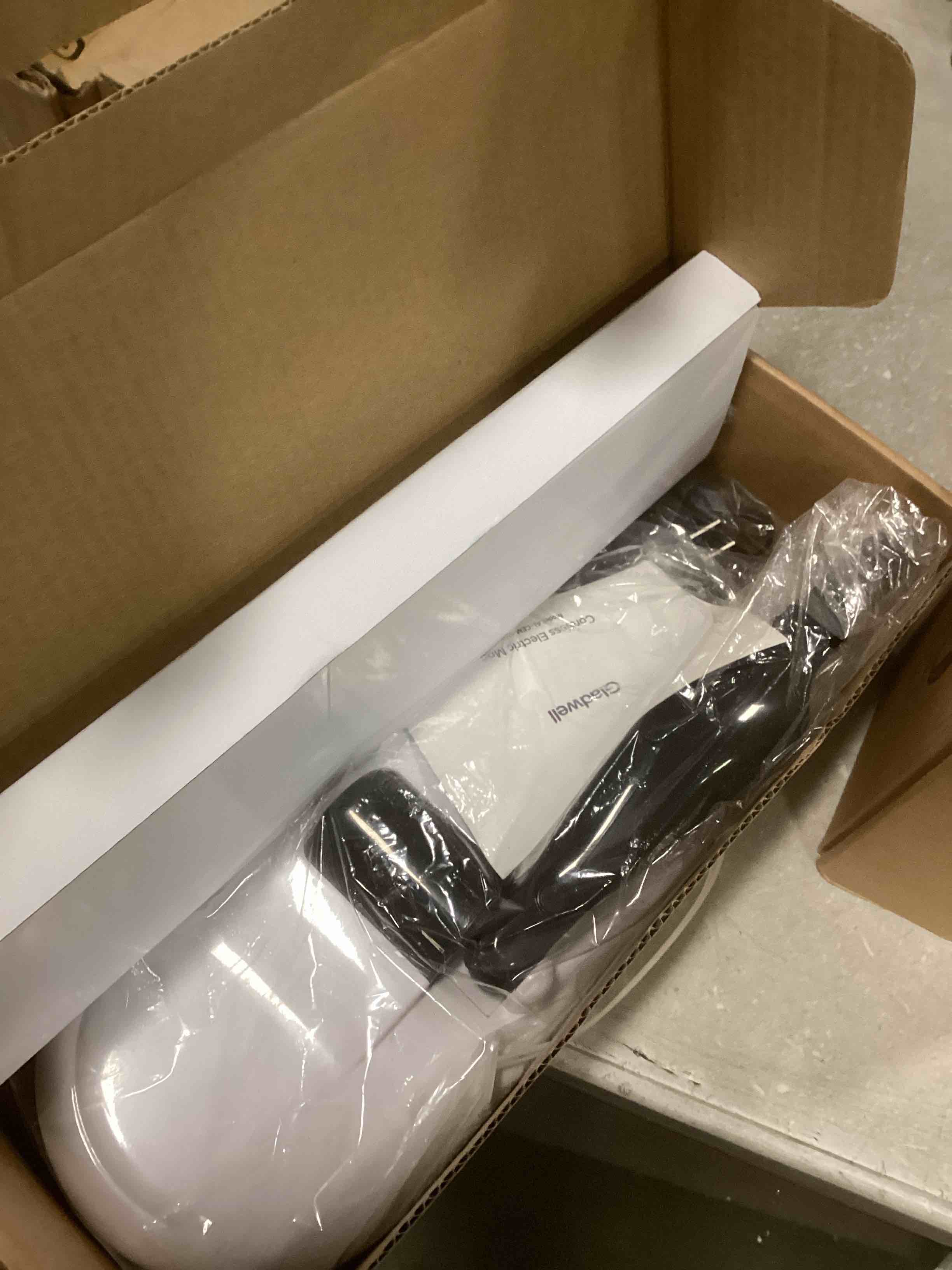 https://s3.amazonaws.com/lotting-images-prod/bidfta/BRN1657378_1734440455148.jpeg