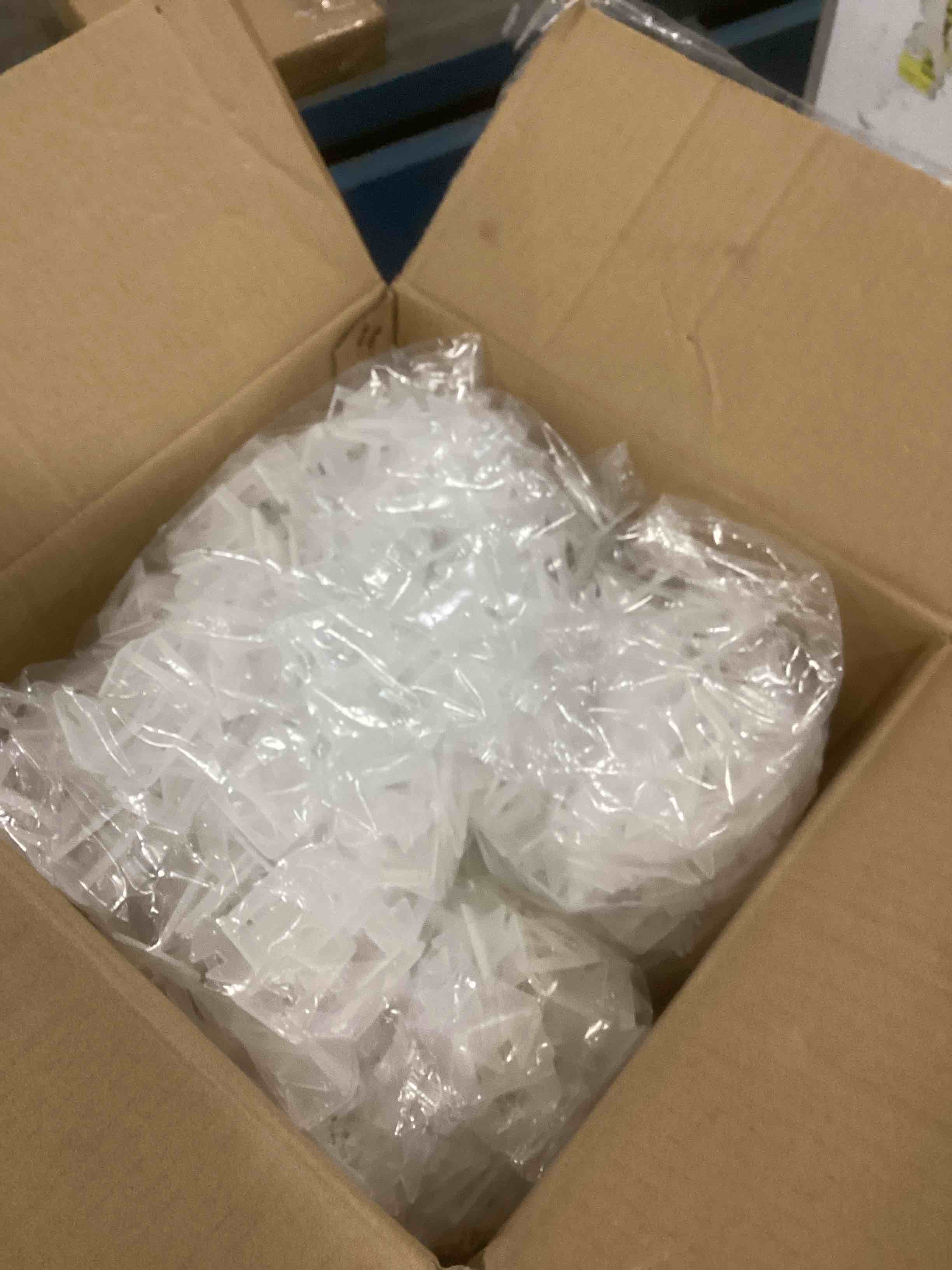 https://s3.amazonaws.com/lotting-images-prod/bidfta/BRN1658093_1734625465002.jpeg