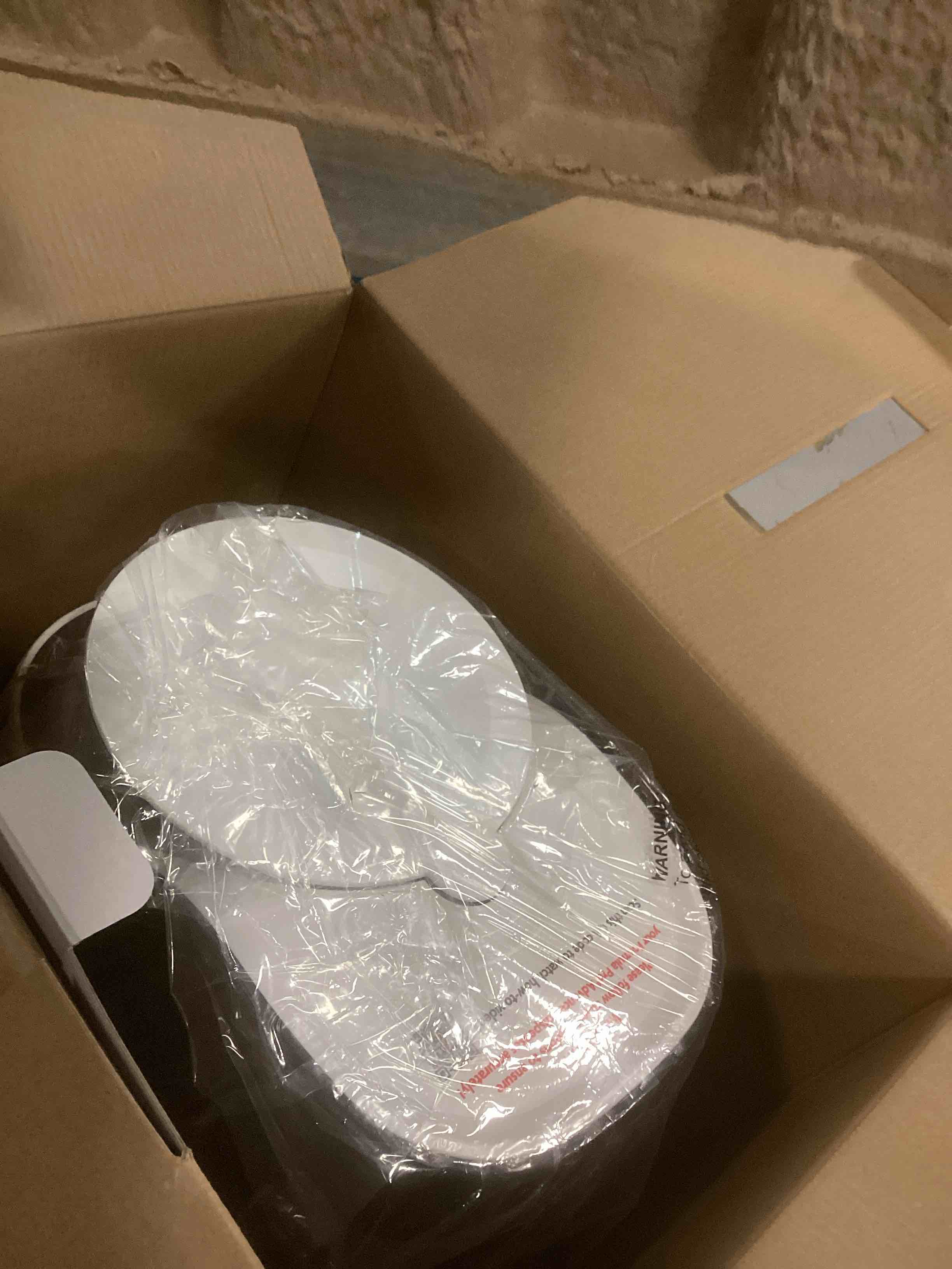 https://s3.amazonaws.com/lotting-images-prod/bidfta/BRN1658096_1734625696977.jpeg