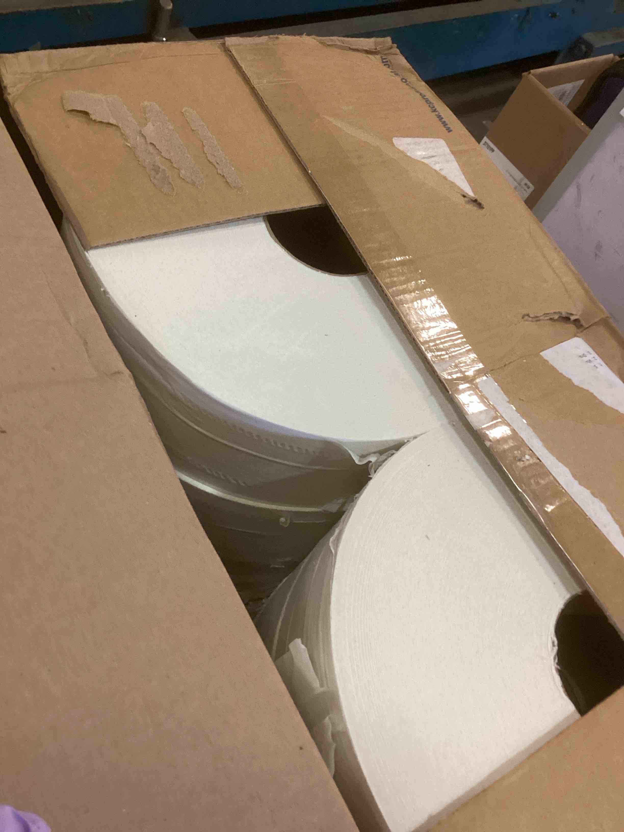 https://s3.amazonaws.com/lotting-images-prod/bidfta/BRN1659426_1735583966152.jpeg