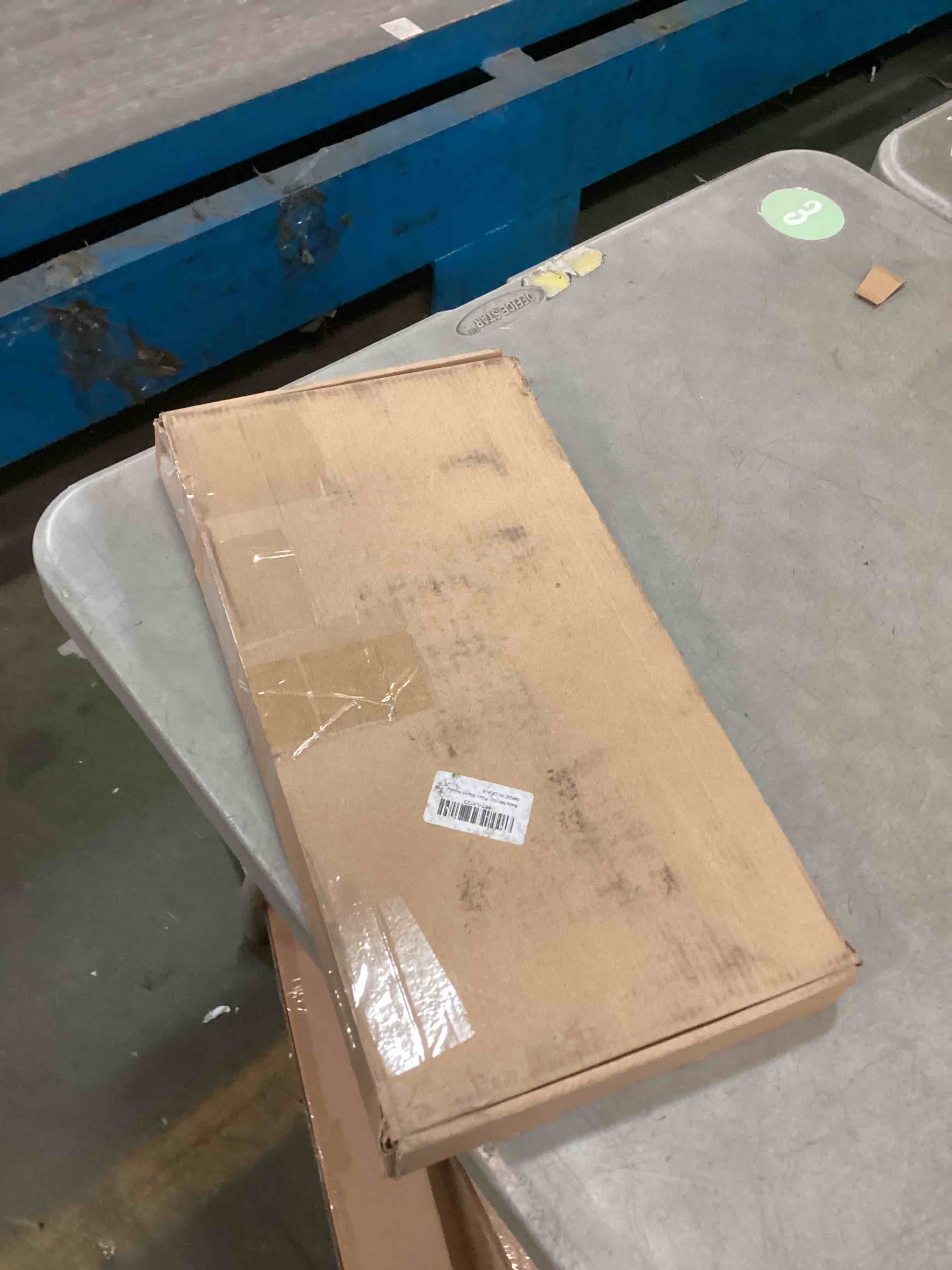 https://s3.amazonaws.com/lotting-images-prod/bidfta/BRN1659912_1735843284034.jpeg