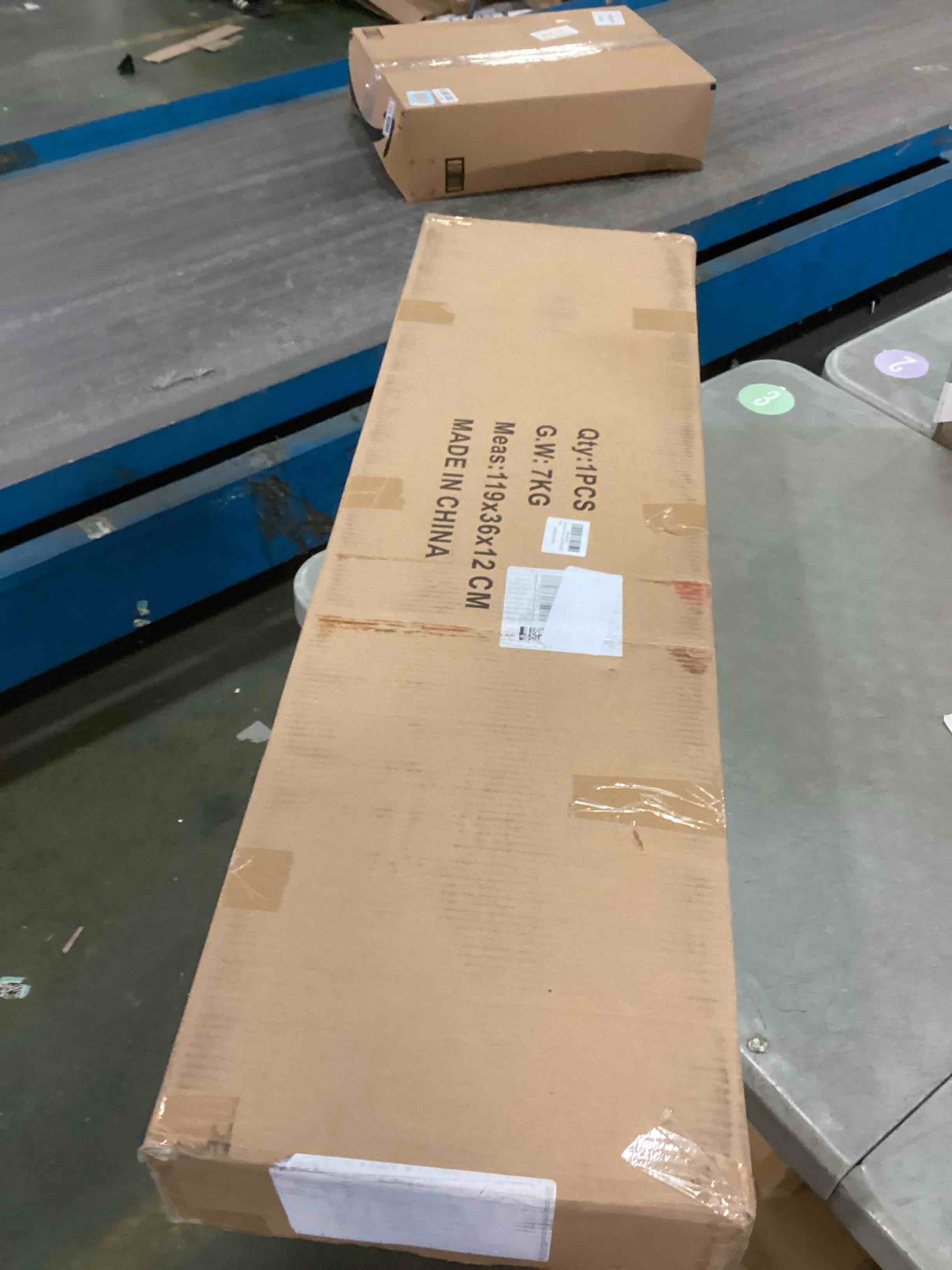 https://s3.amazonaws.com/lotting-images-prod/bidfta/BRN1659947_1735846551416.jpeg